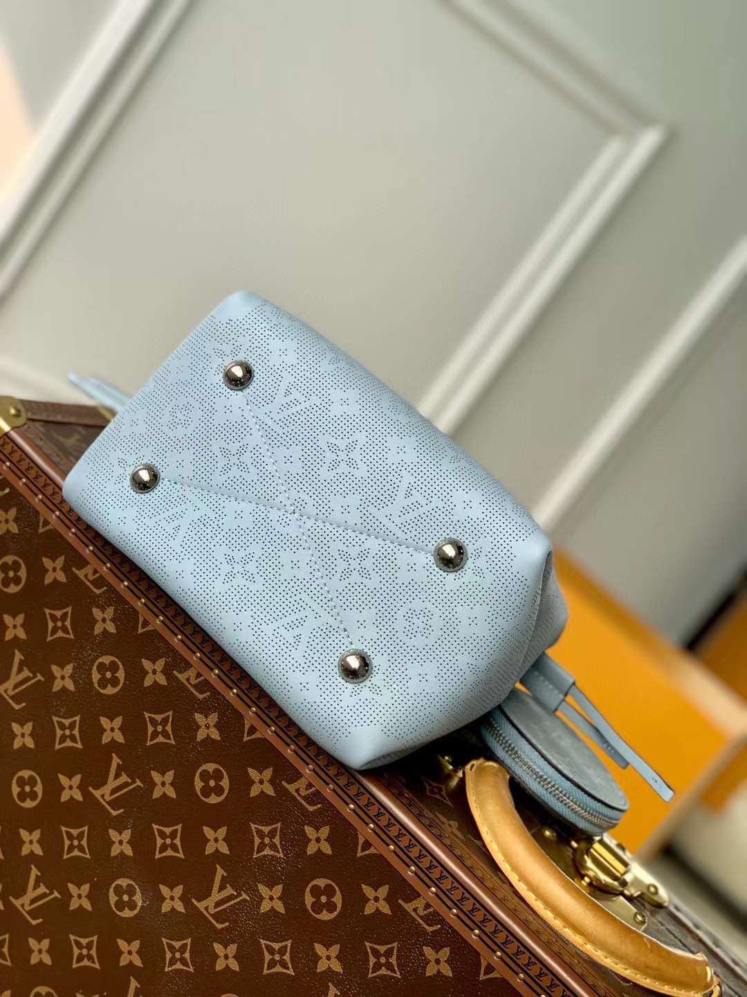 1V M21582 Bella 19x22x14CM