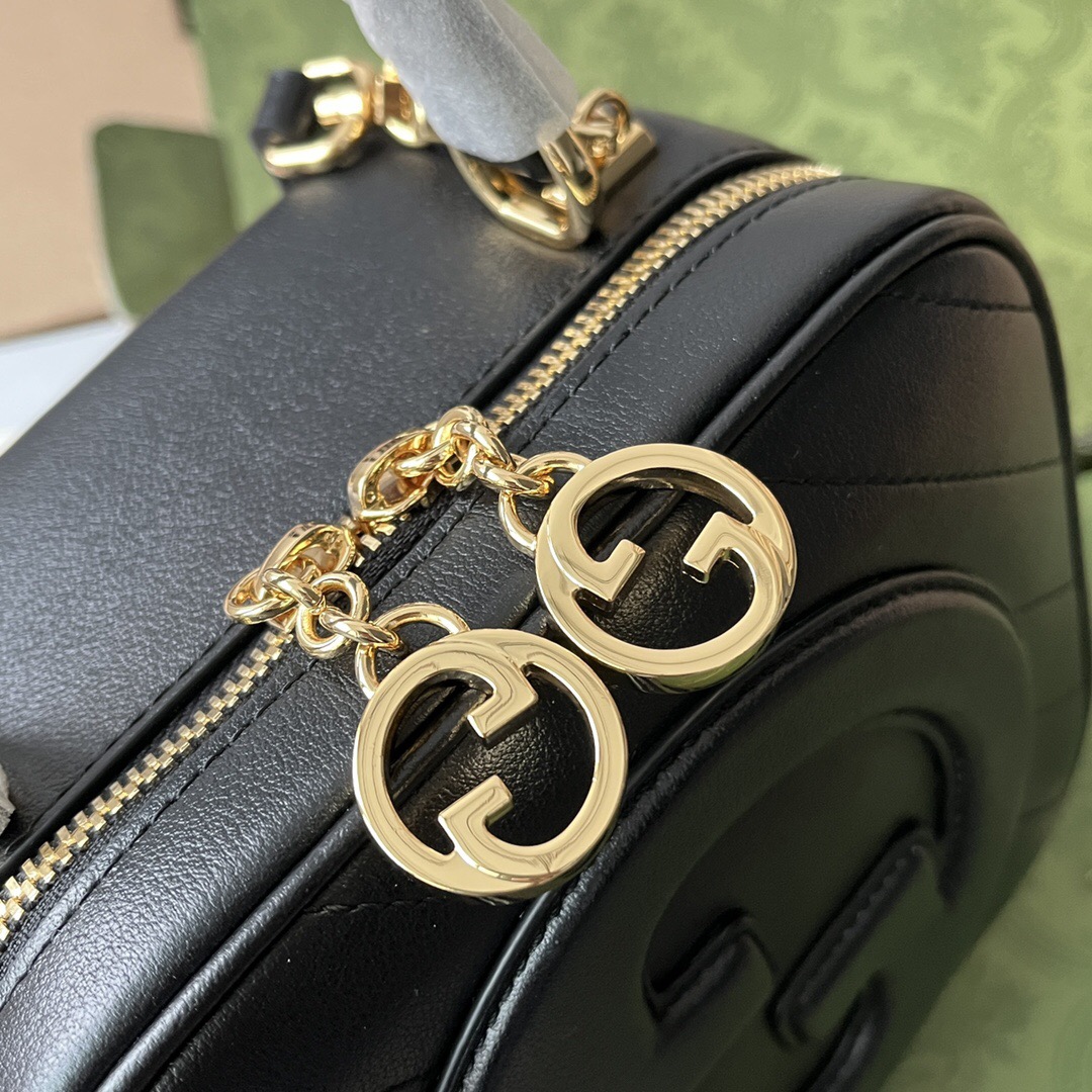 Gvcci  Blondie top handle bag 744434 17x15x9CM