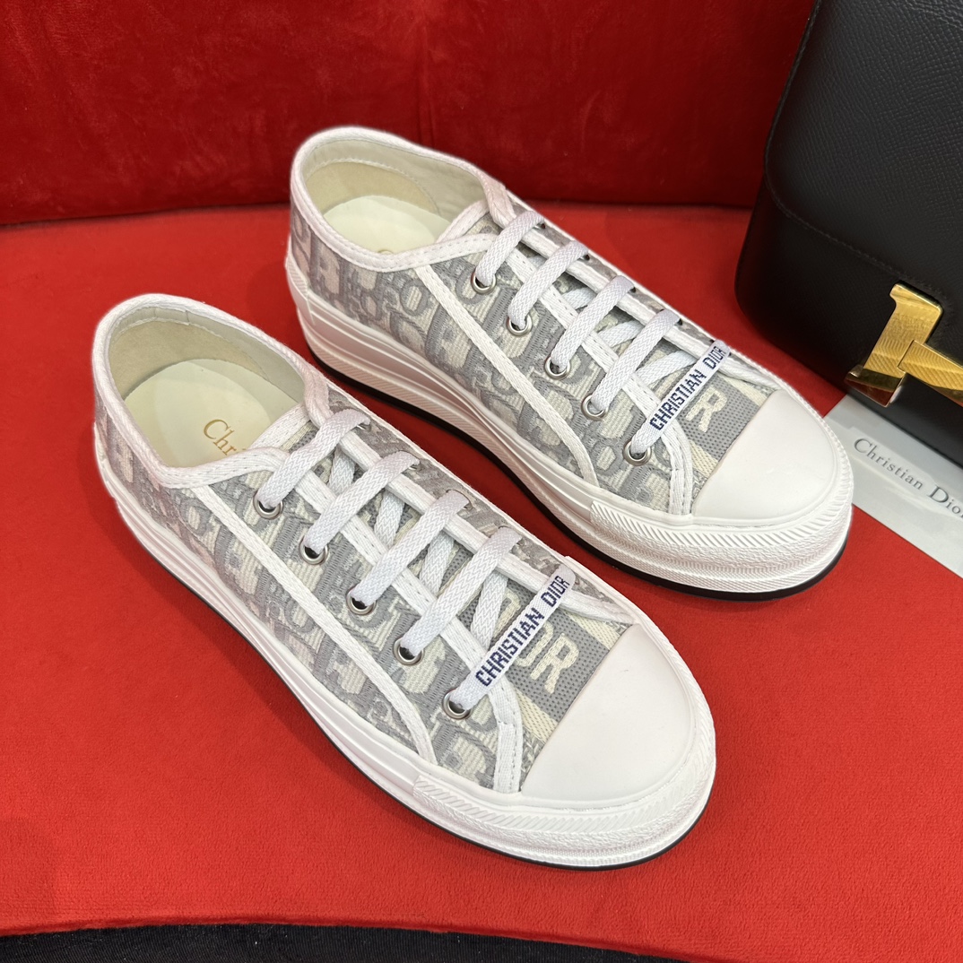 D10R sneaker 2023051201