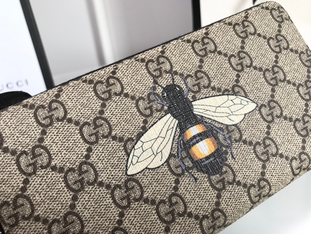 Gvcci bee print GG zip around wallet W19×H10.5×D2.5cm
