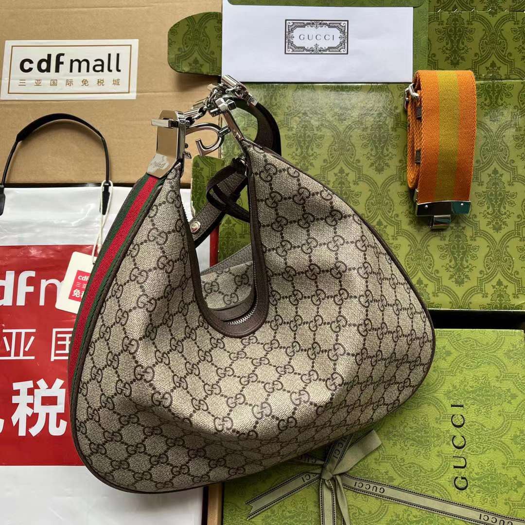Gvcci  Attache large shoulder bag 702823 35x 32x 6cm