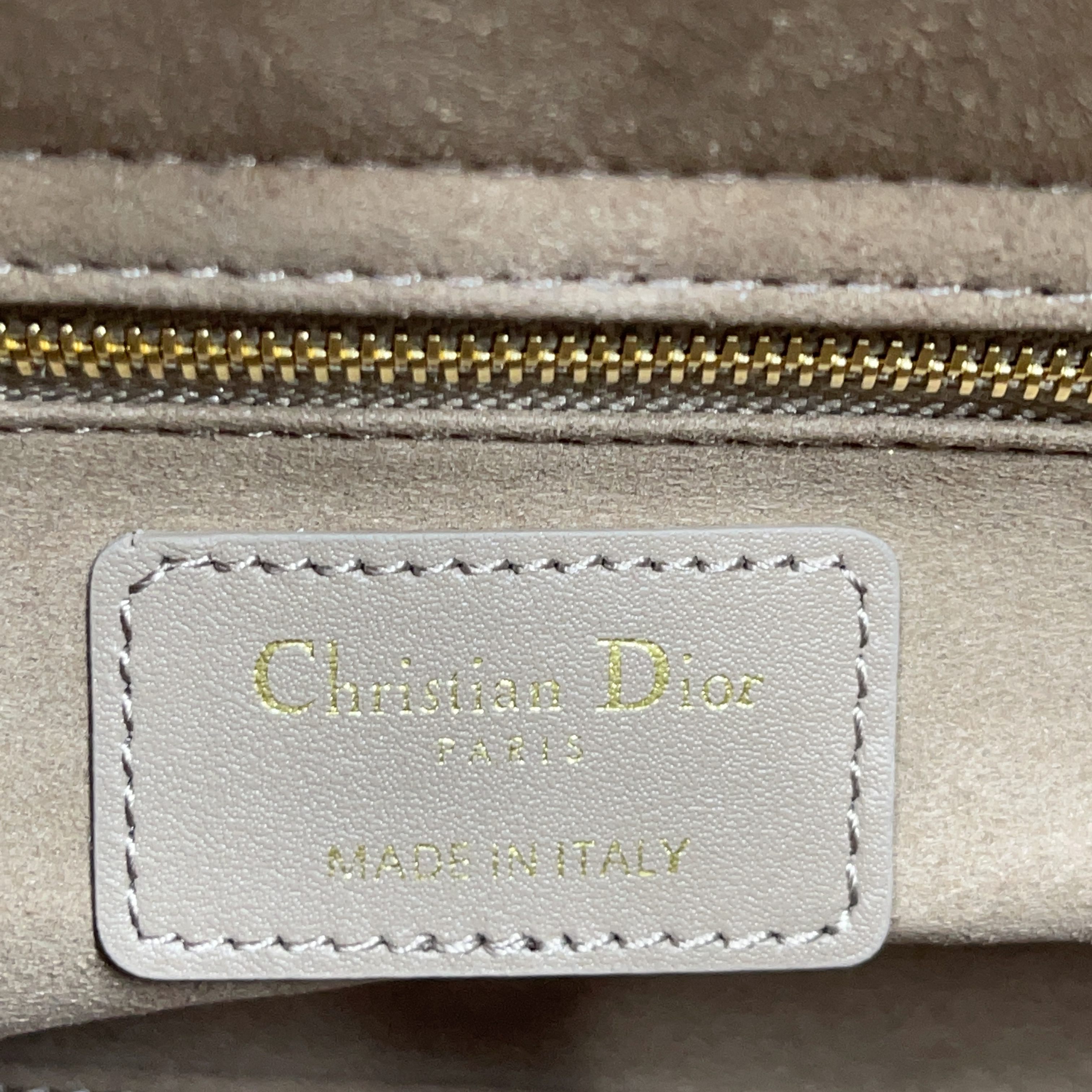 D10R Lady 20CM 2023051701