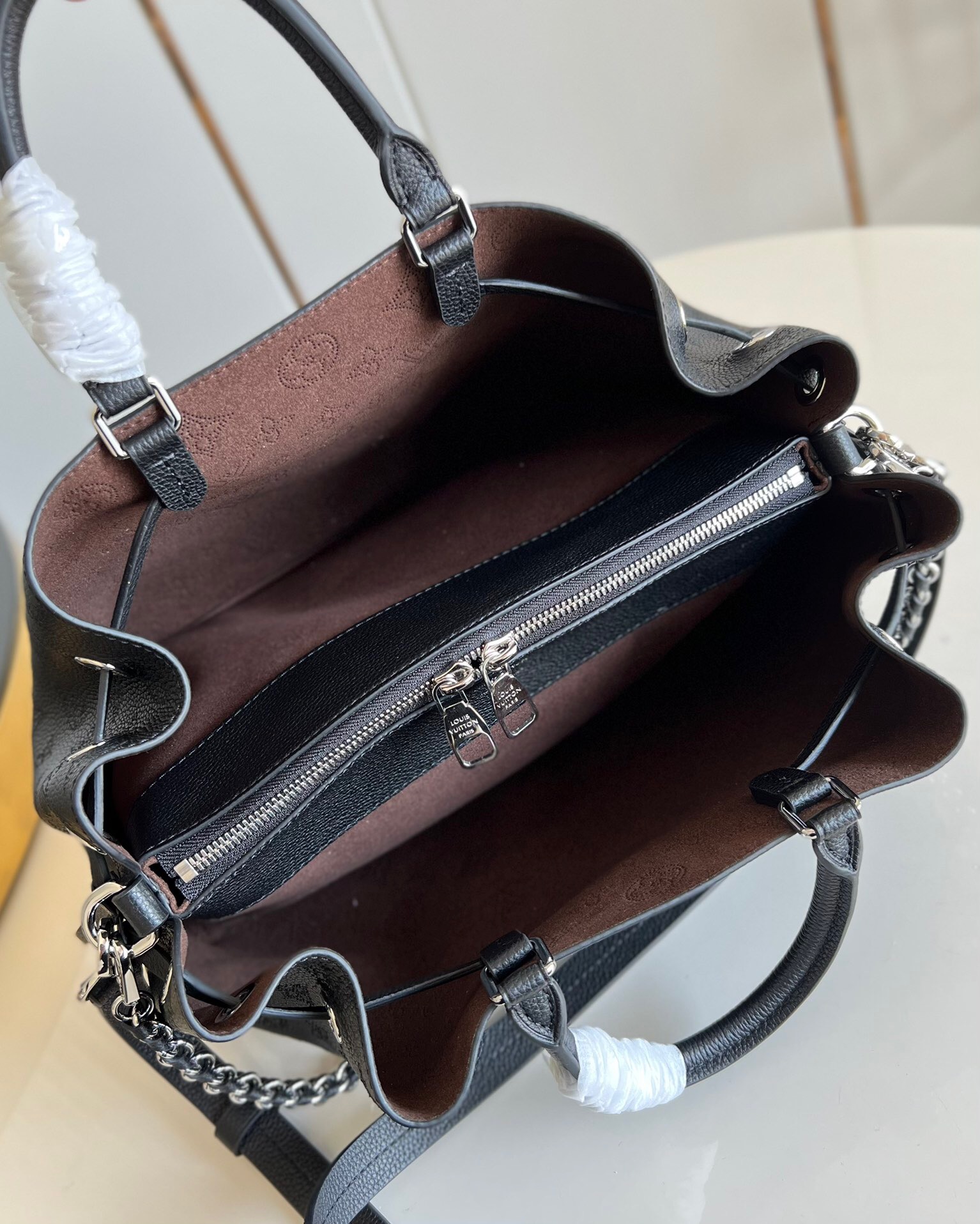 1V Bella Tote M59200 black 32X23X13cm