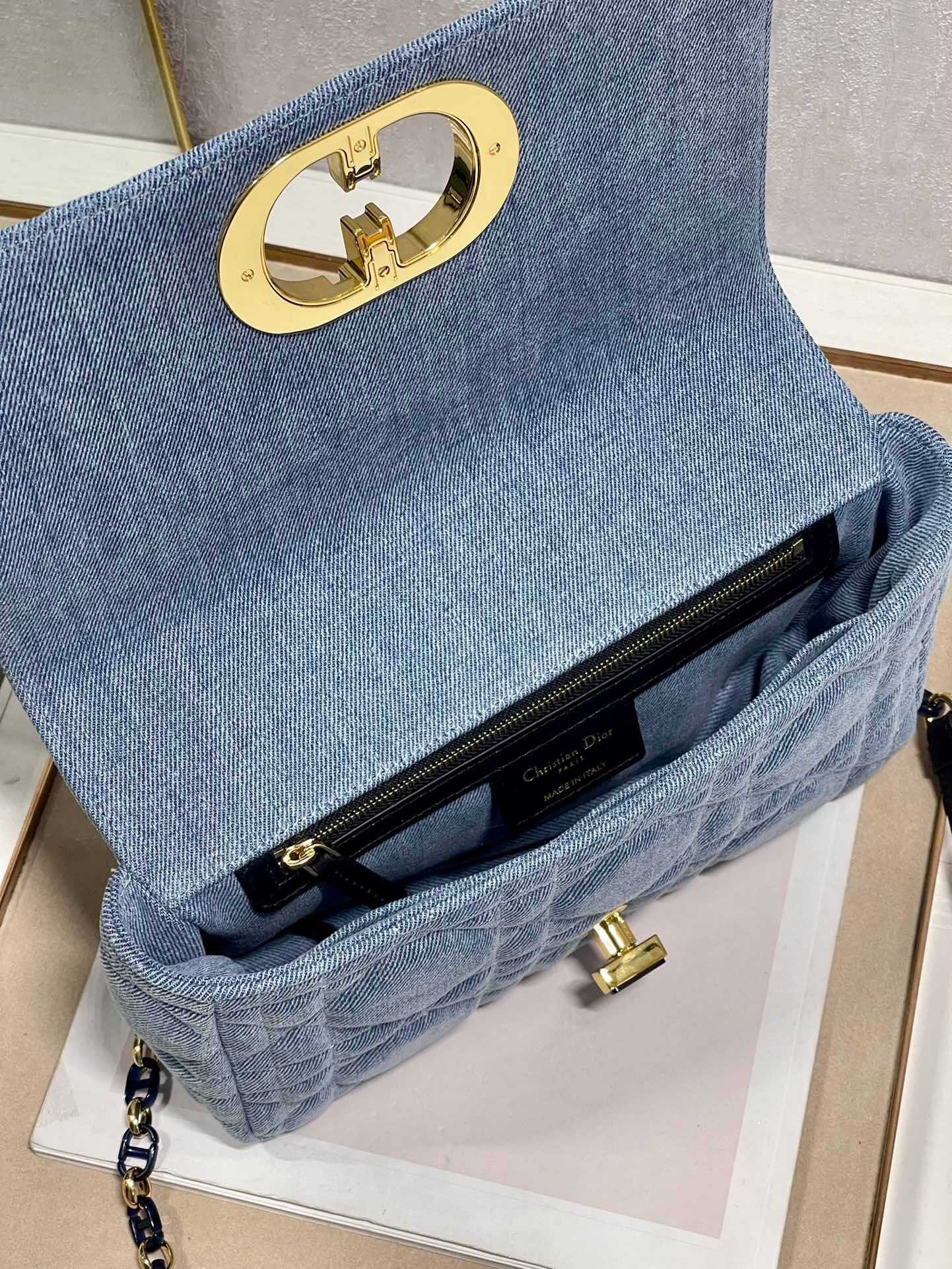 D10R Caro bag 20x12x7cm