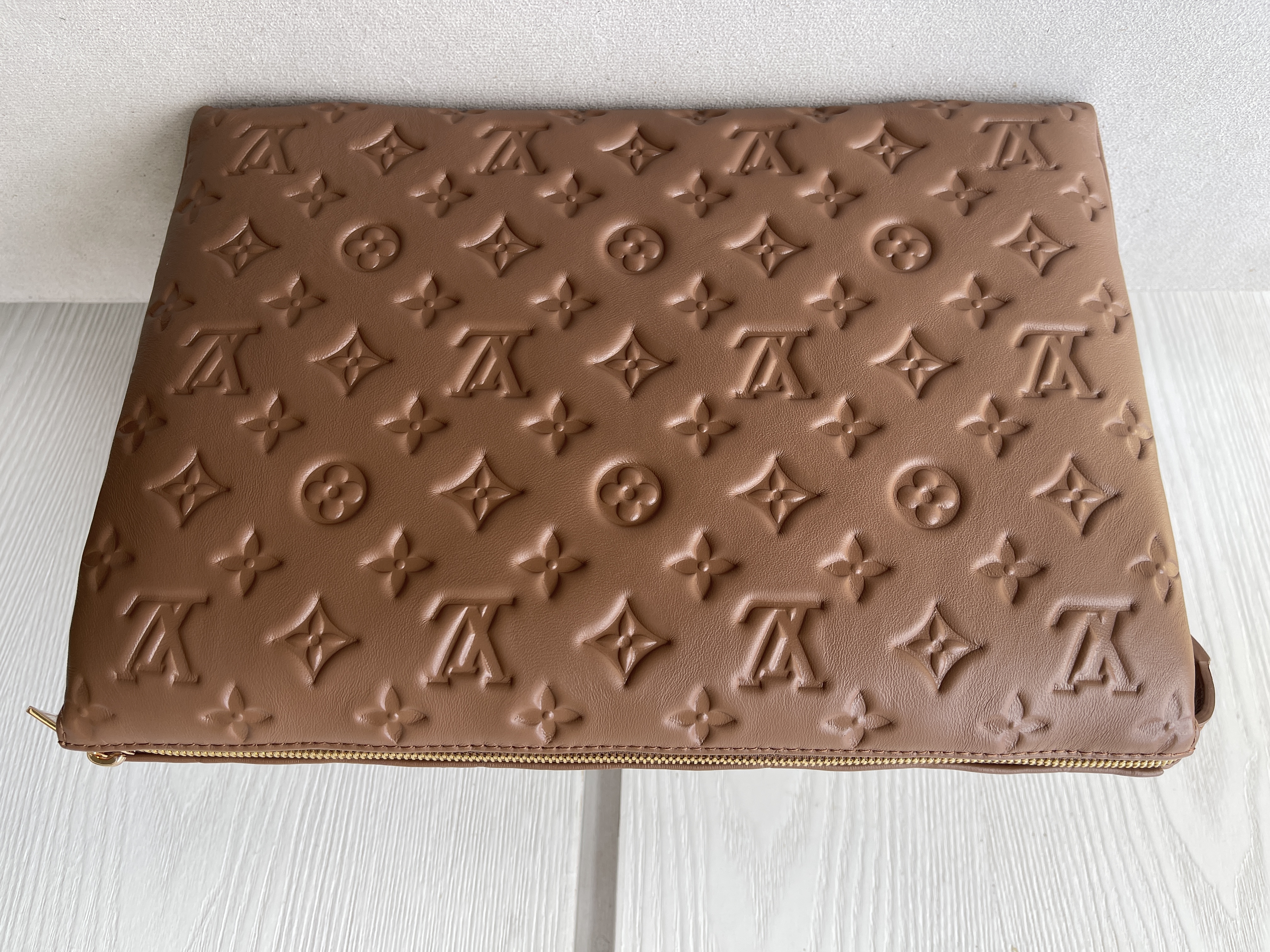 1V M57782 Coussin 34x24x12cm 2023052601