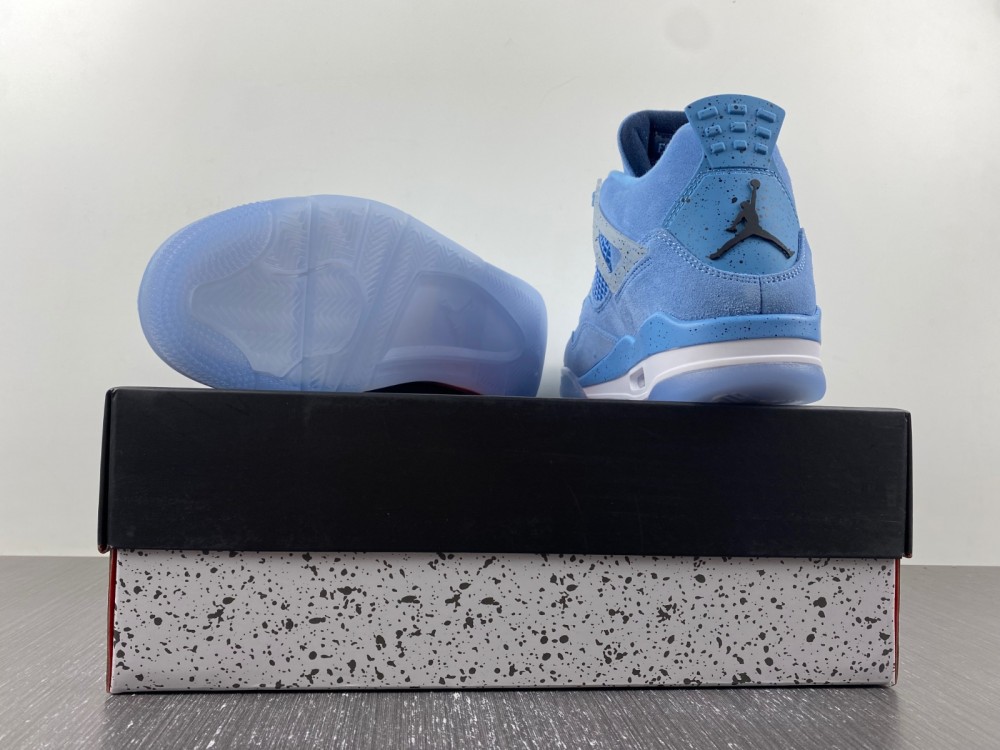 Air Jordan 4 Retro UNC PE AJ4-1032070
