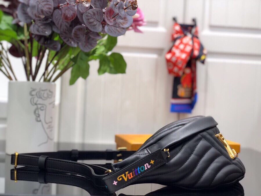 1V NEW WAVE BUMBAG M53750