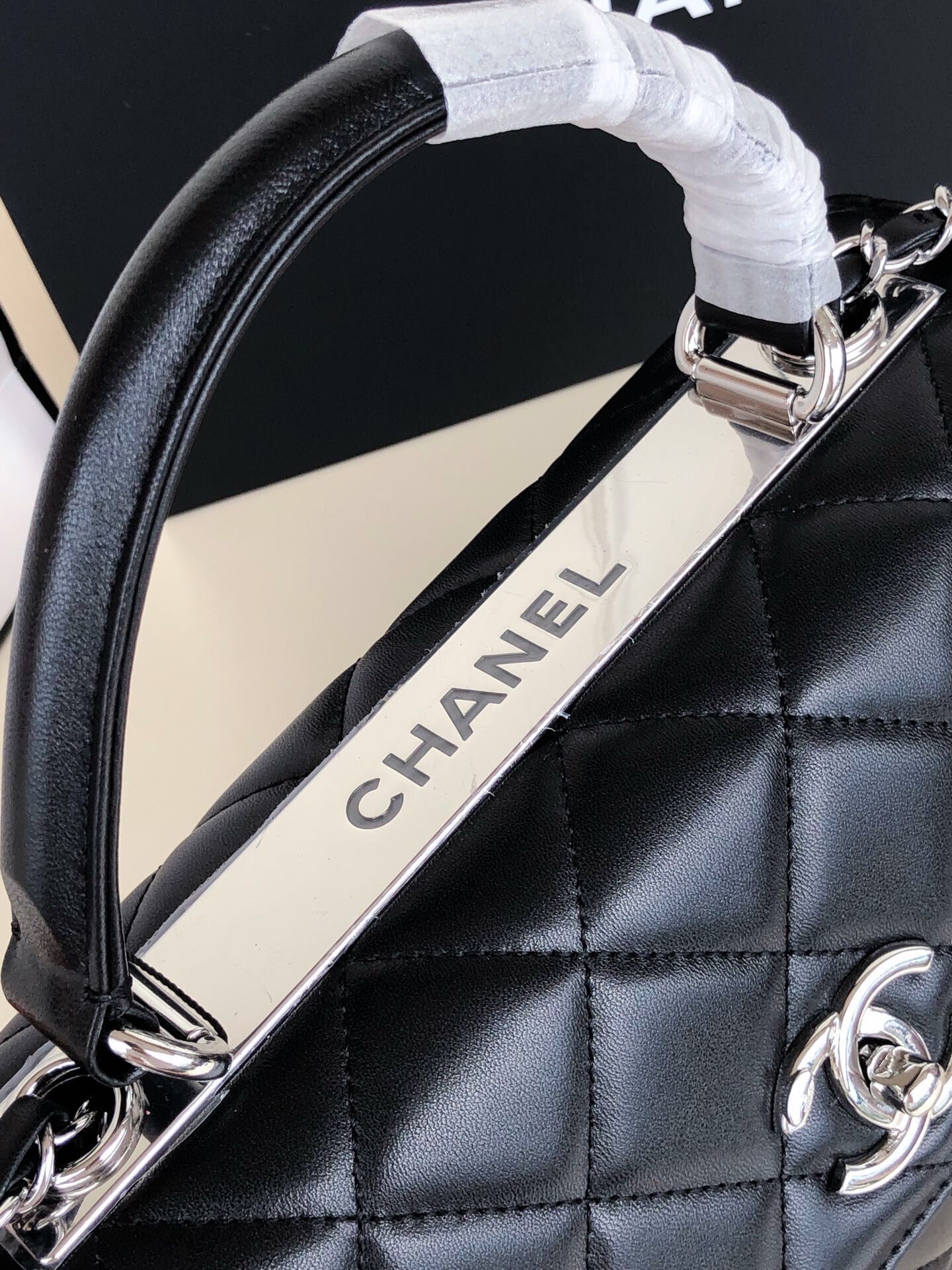 Chane1 trendy CC bag 25CM