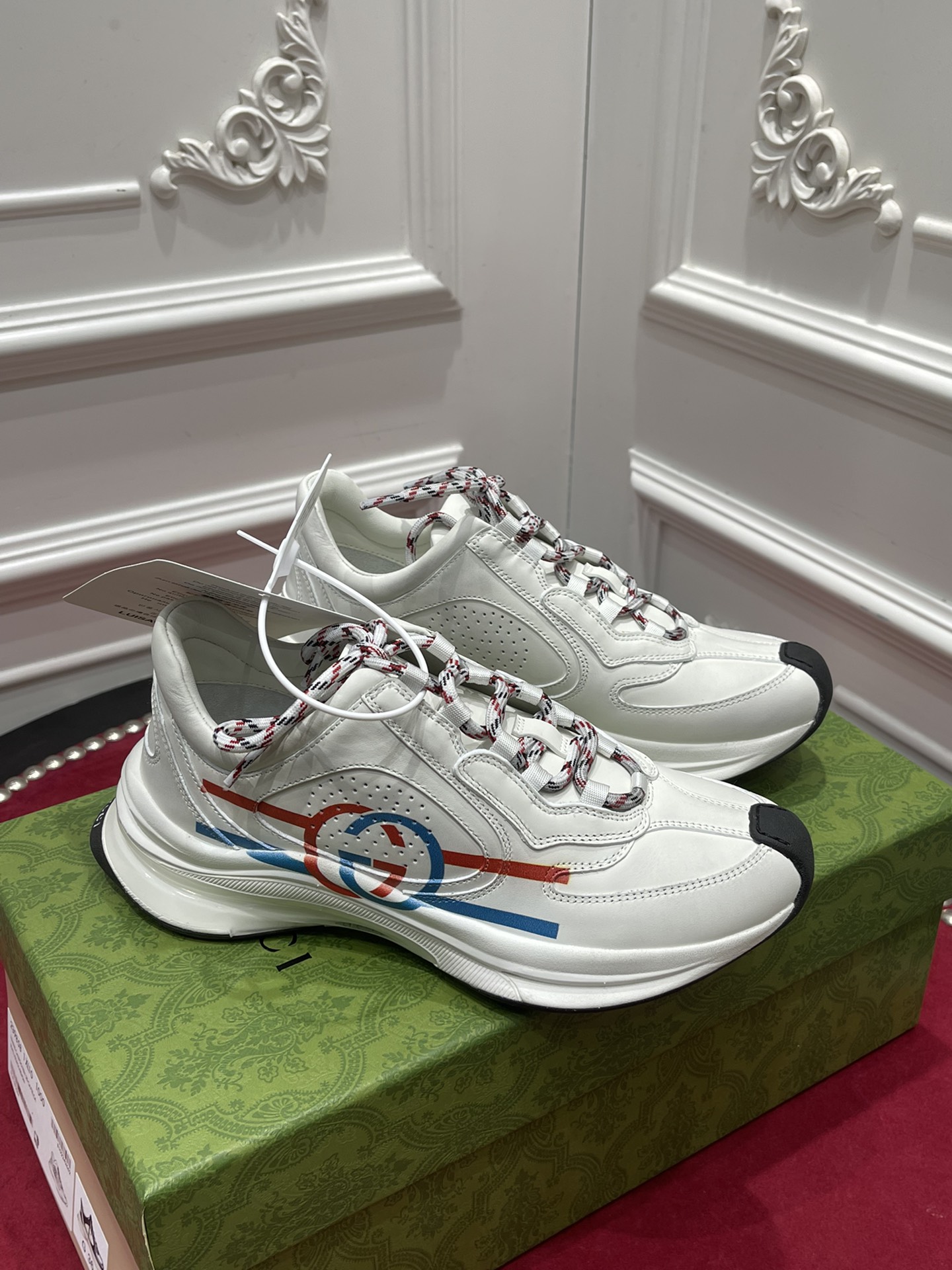 Gvcci sneakers 2023061301