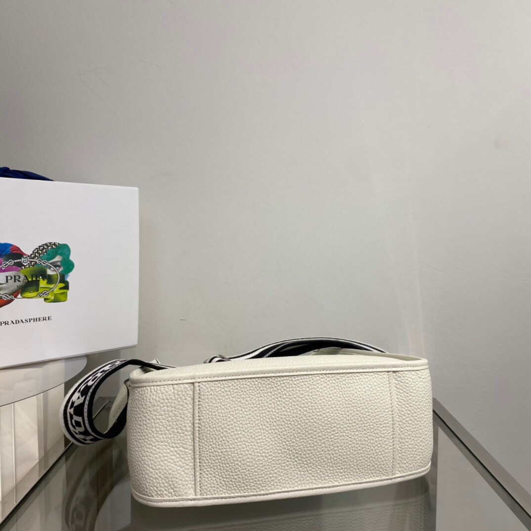 PraOa 1BC073 bag 30*28*12cm 2023061602