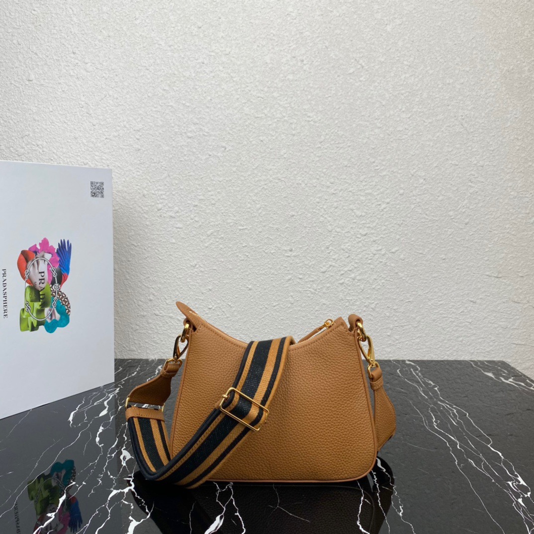 PraOa 1BH193 bag 24*18*6cm 2023061603