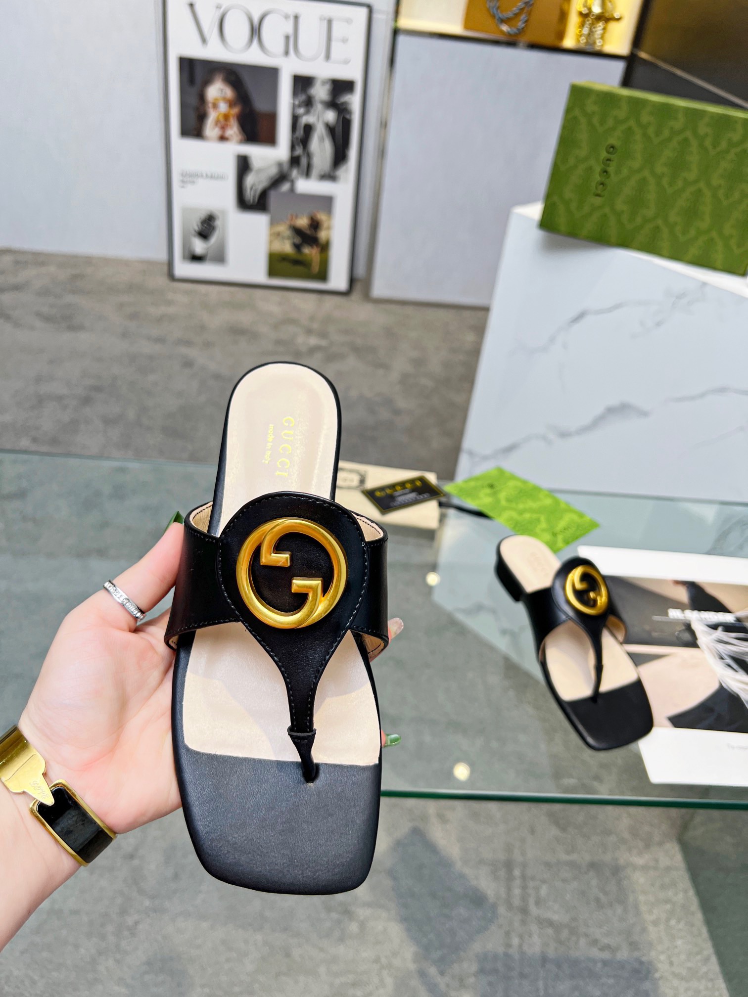 Gvcci sandals 2023062601