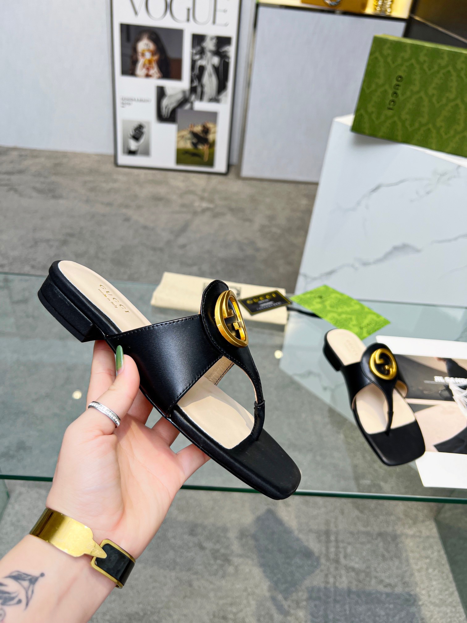 Gvcci sandals 2023062601
