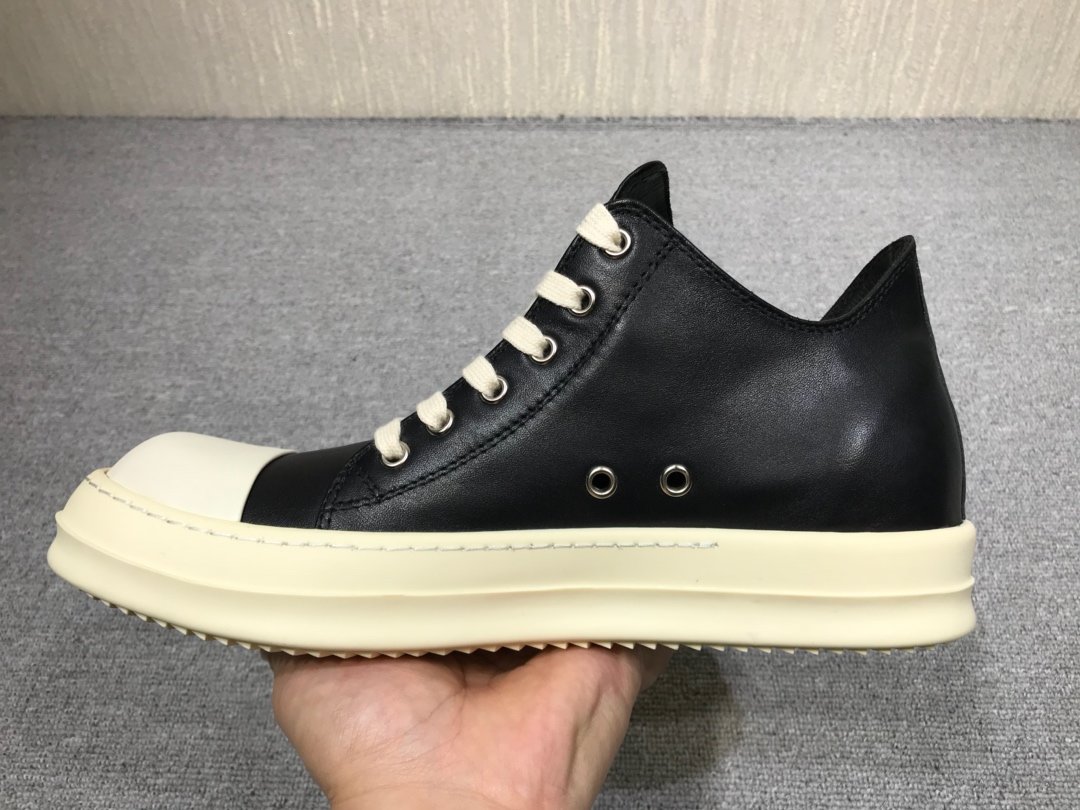 Rick Owens 2023062701