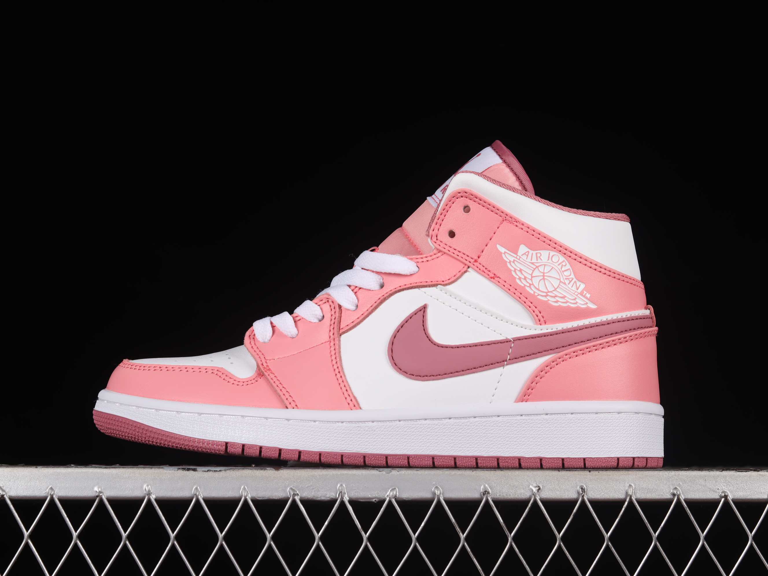 Air Jordan 1 Mid Desert Berry DQ8423-616