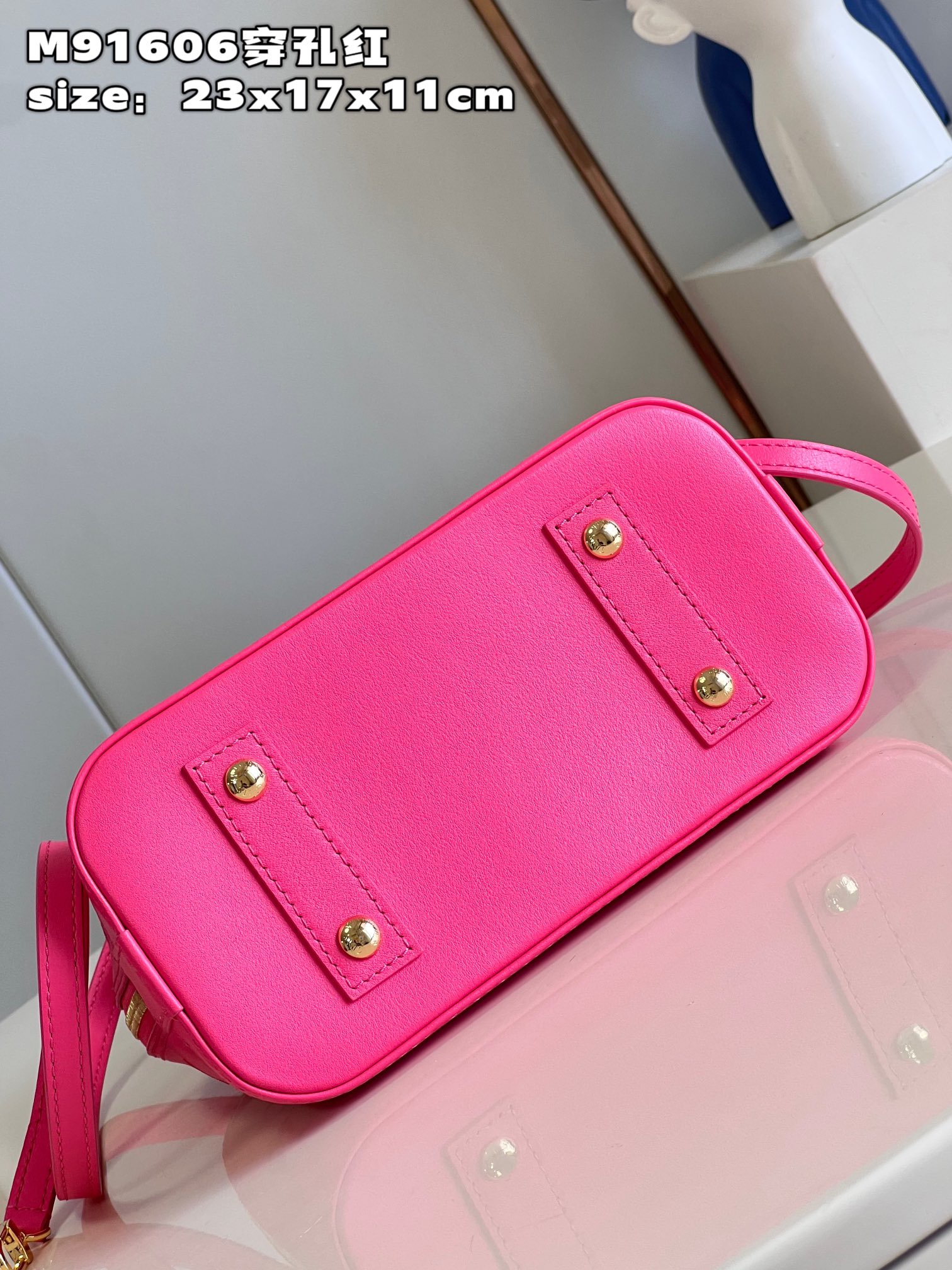 1V Broderie Anglais bag  23.5*17.5*11.5cm
