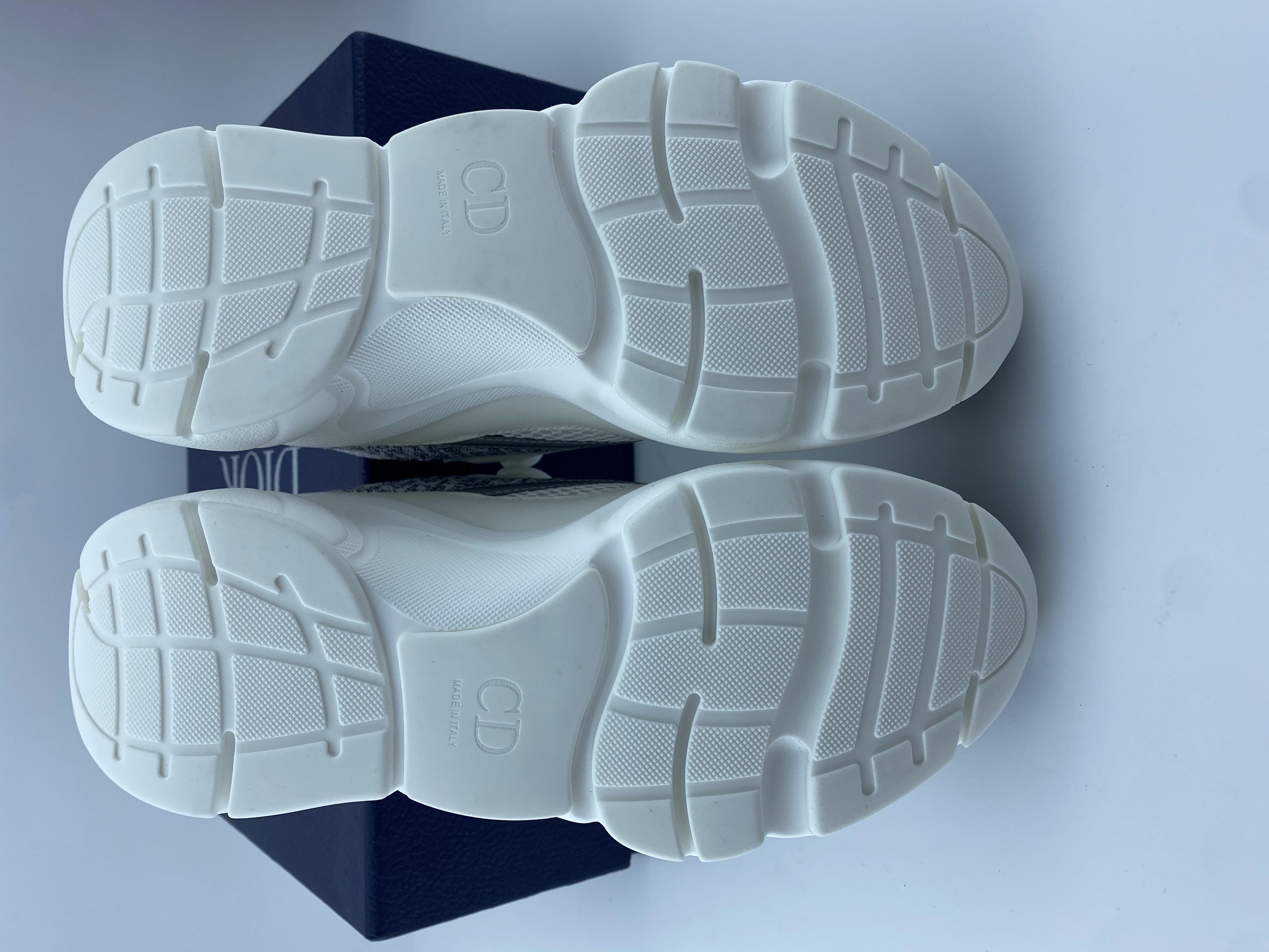 D10r B22 sneaker 2023072107