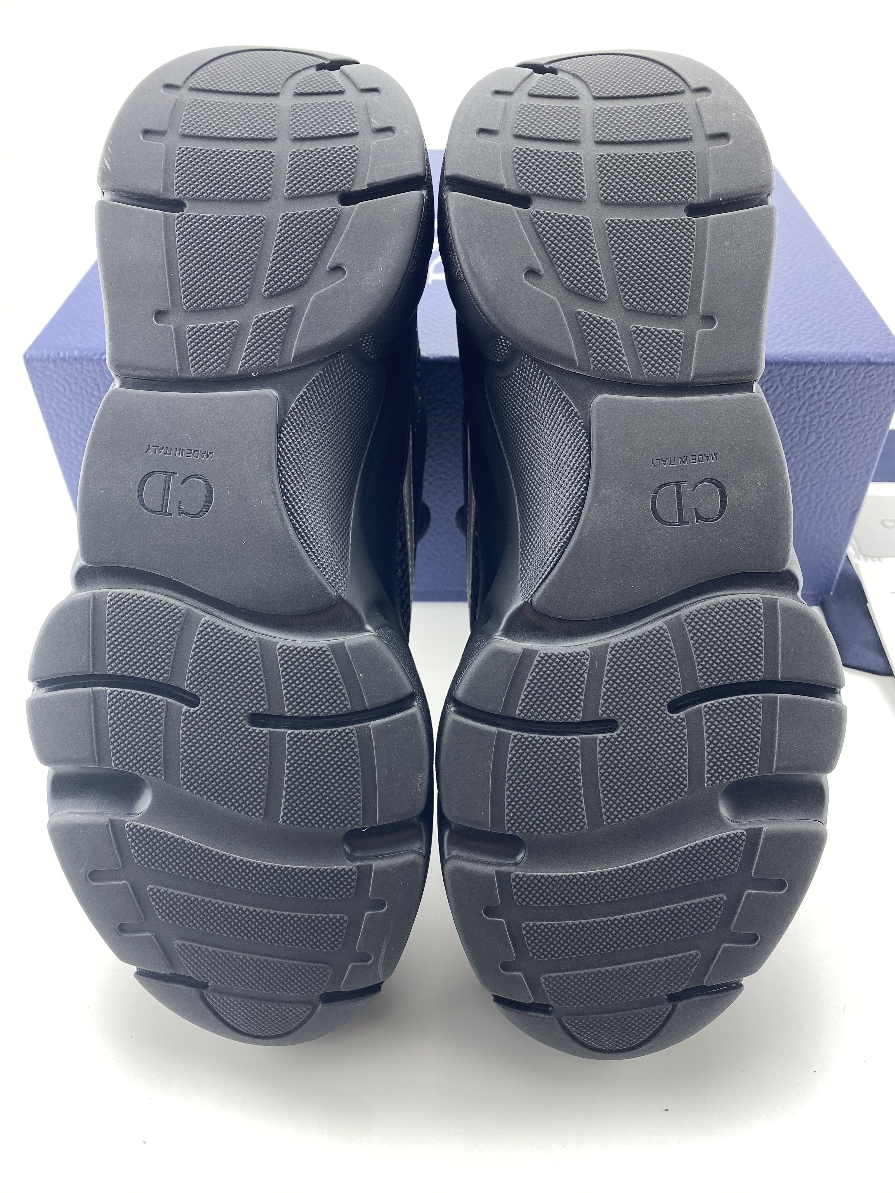 D10r B22 sneaker 2023072111