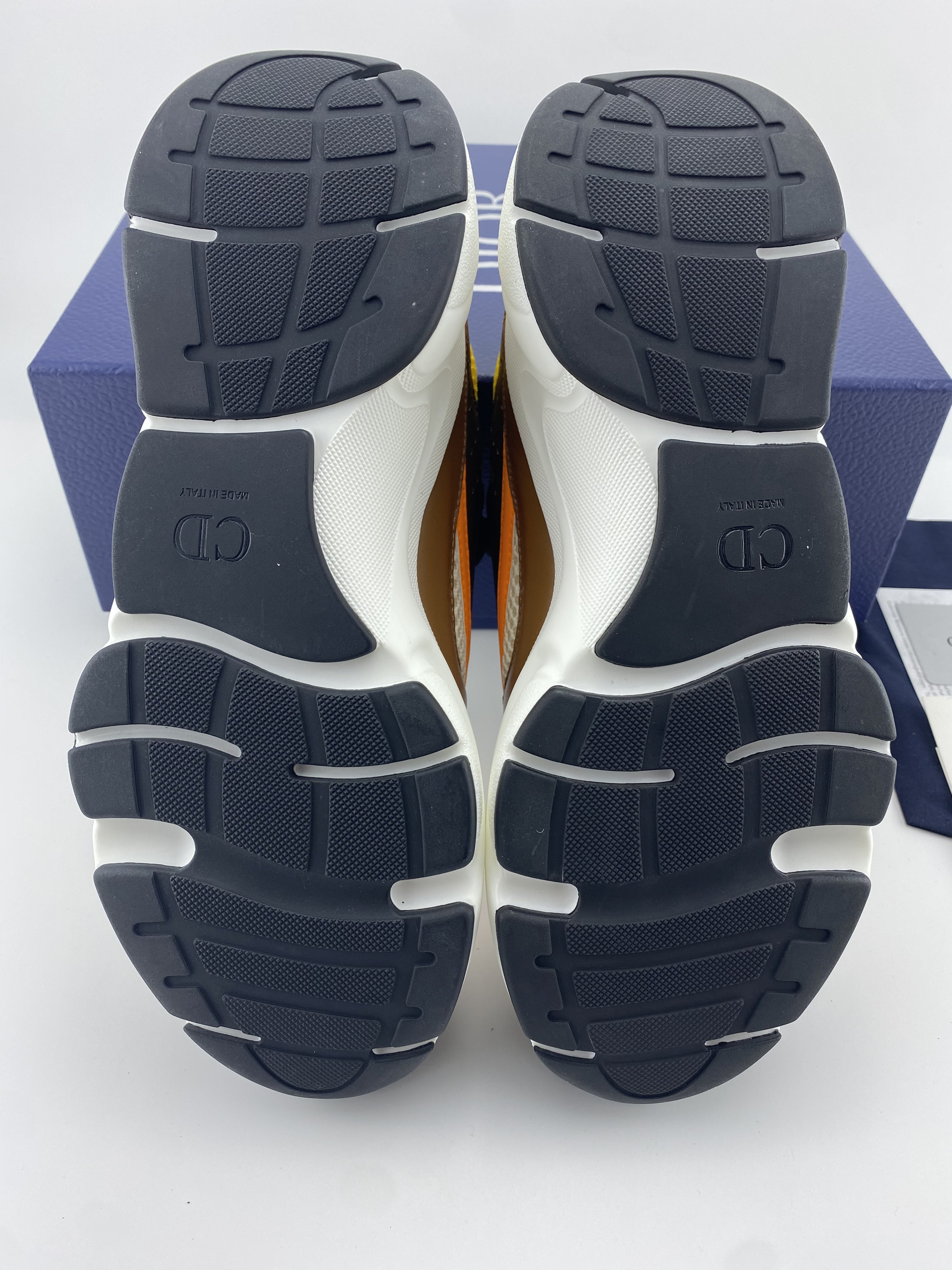 D10r B22 sneaker 2023072112