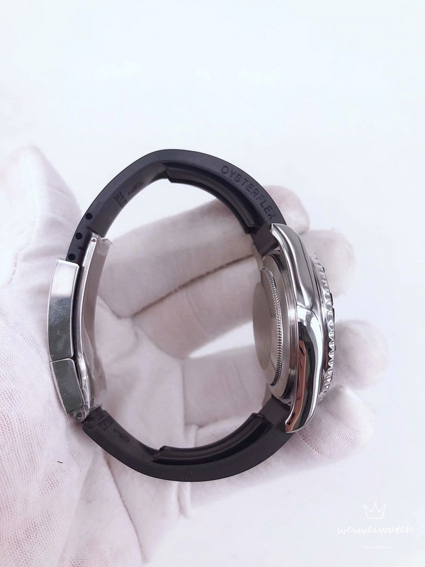 R*l*x watch 20230726
