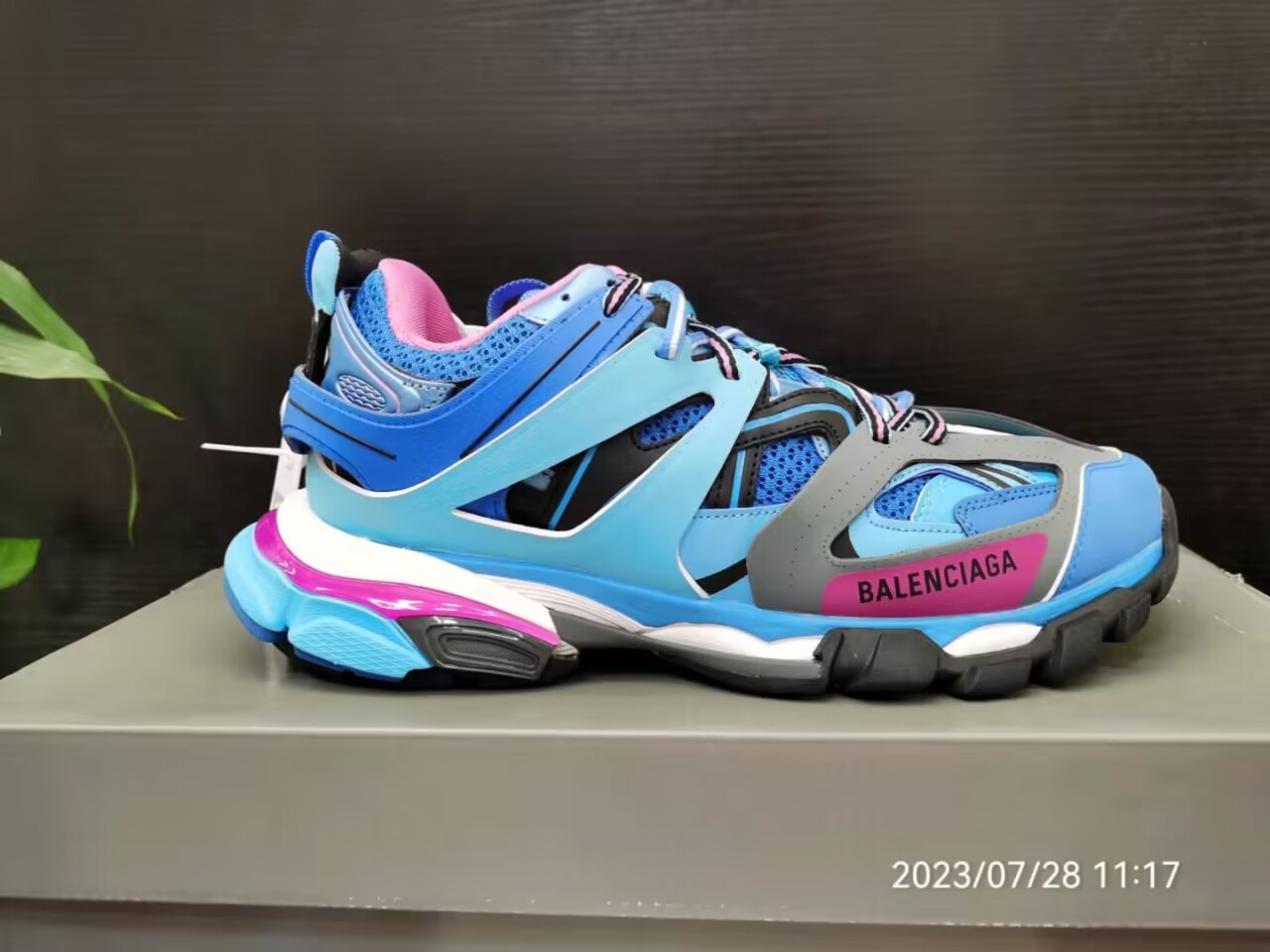 Balenc1a9a track 2023072801