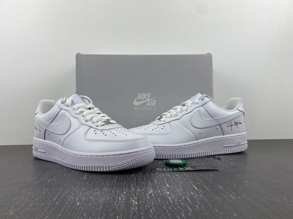 Travis Scott x Nike Air Force 1 07 Triple White CW2288-111