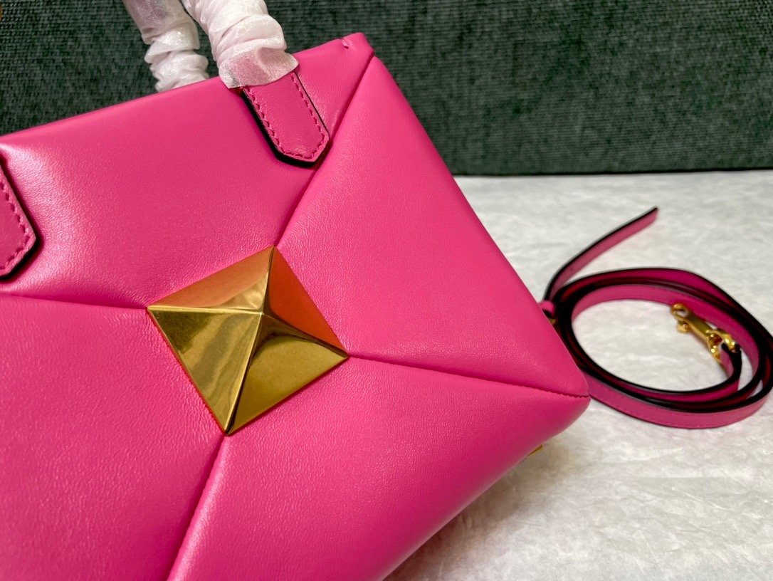 Valentino Onestud 19CM