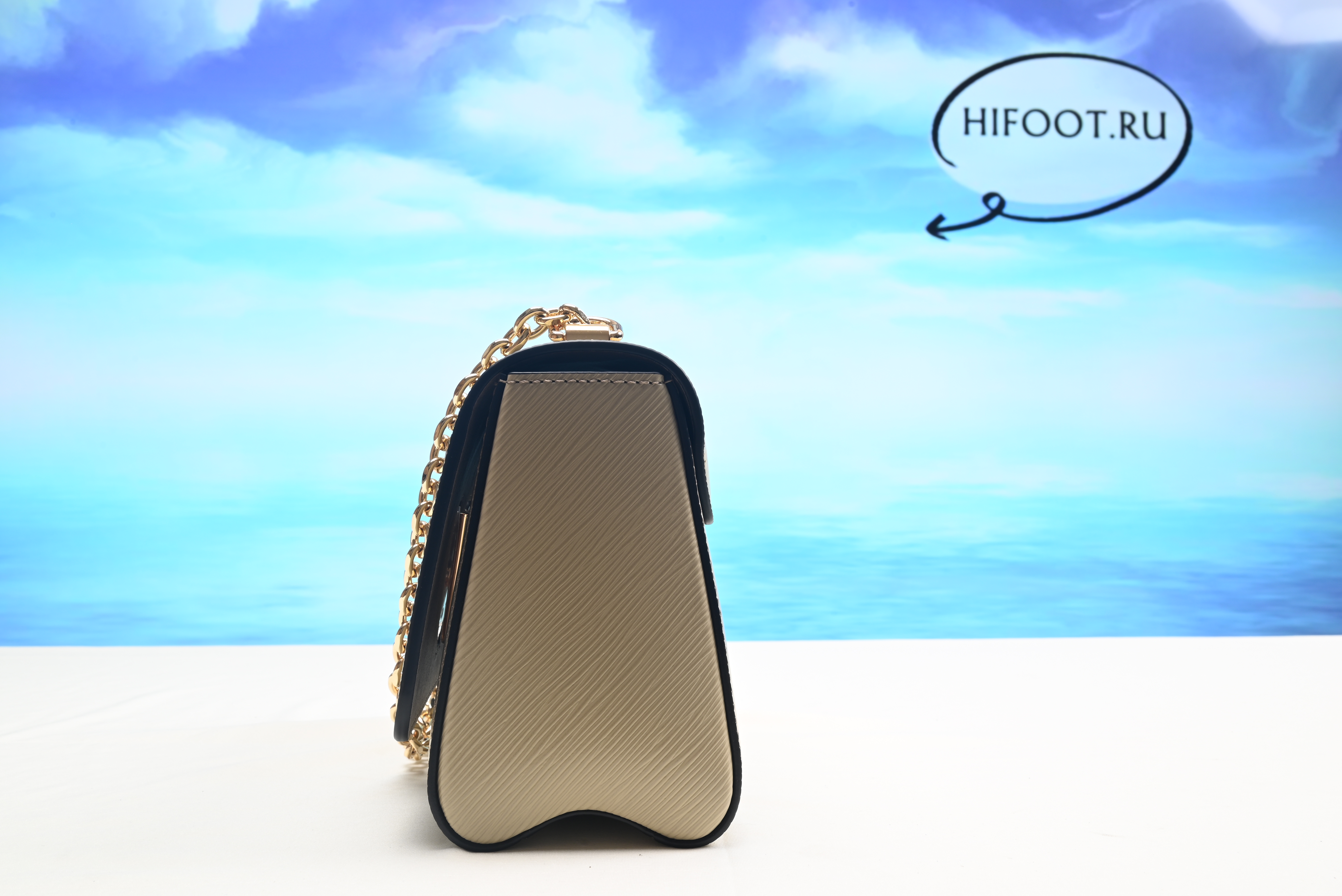 1V Twist bag small  19*15*9CM
