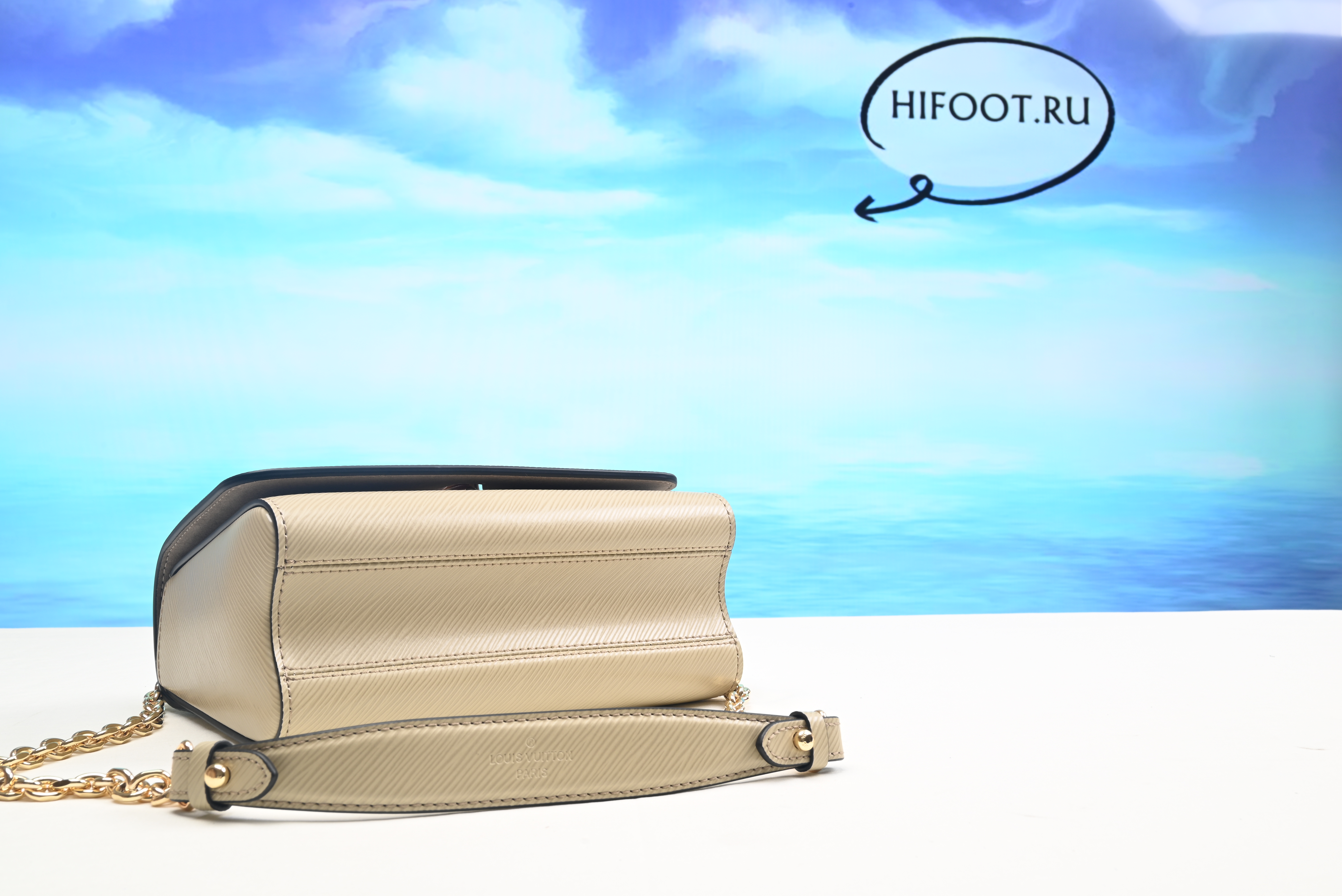 1V Twist bag small  19*15*9CM