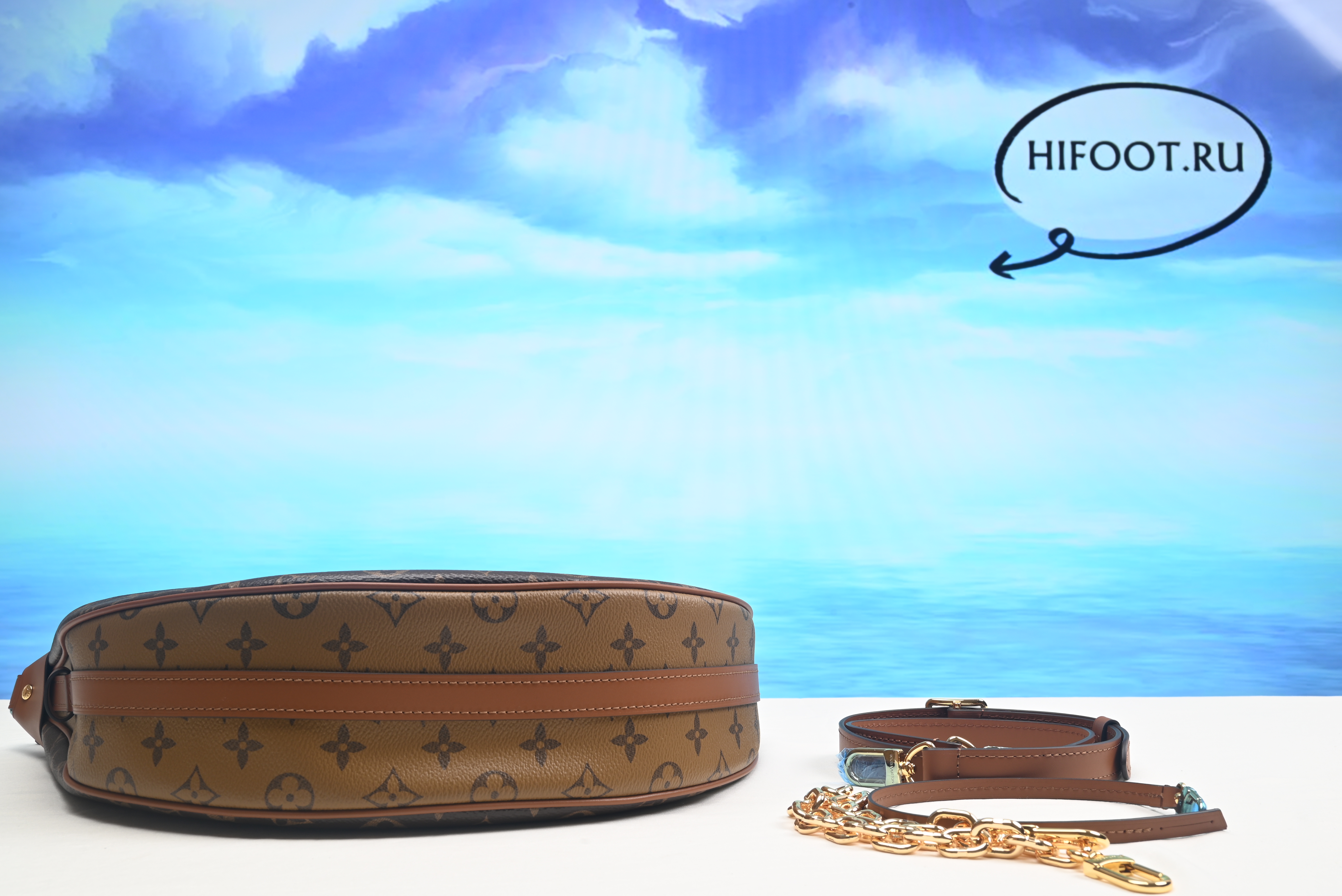 1V Loop HOBO M46311 38*30*10CM