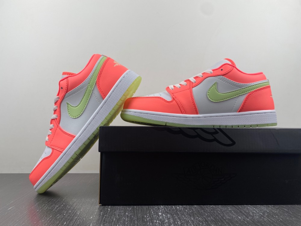 Air Jordan 1 Low SE Lava Glow FN6772-671