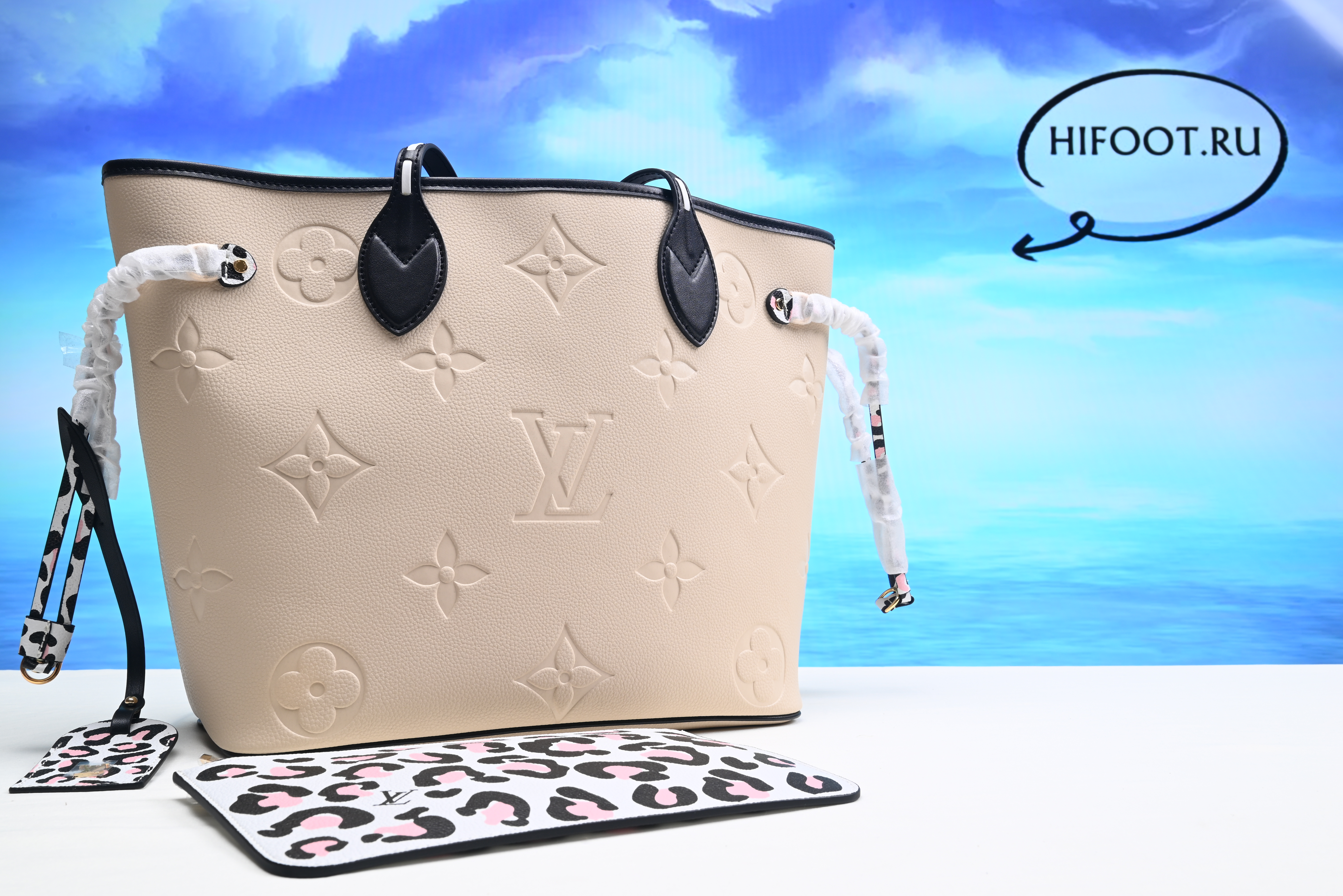 LV Neverfull Tote MM Ivory Leather