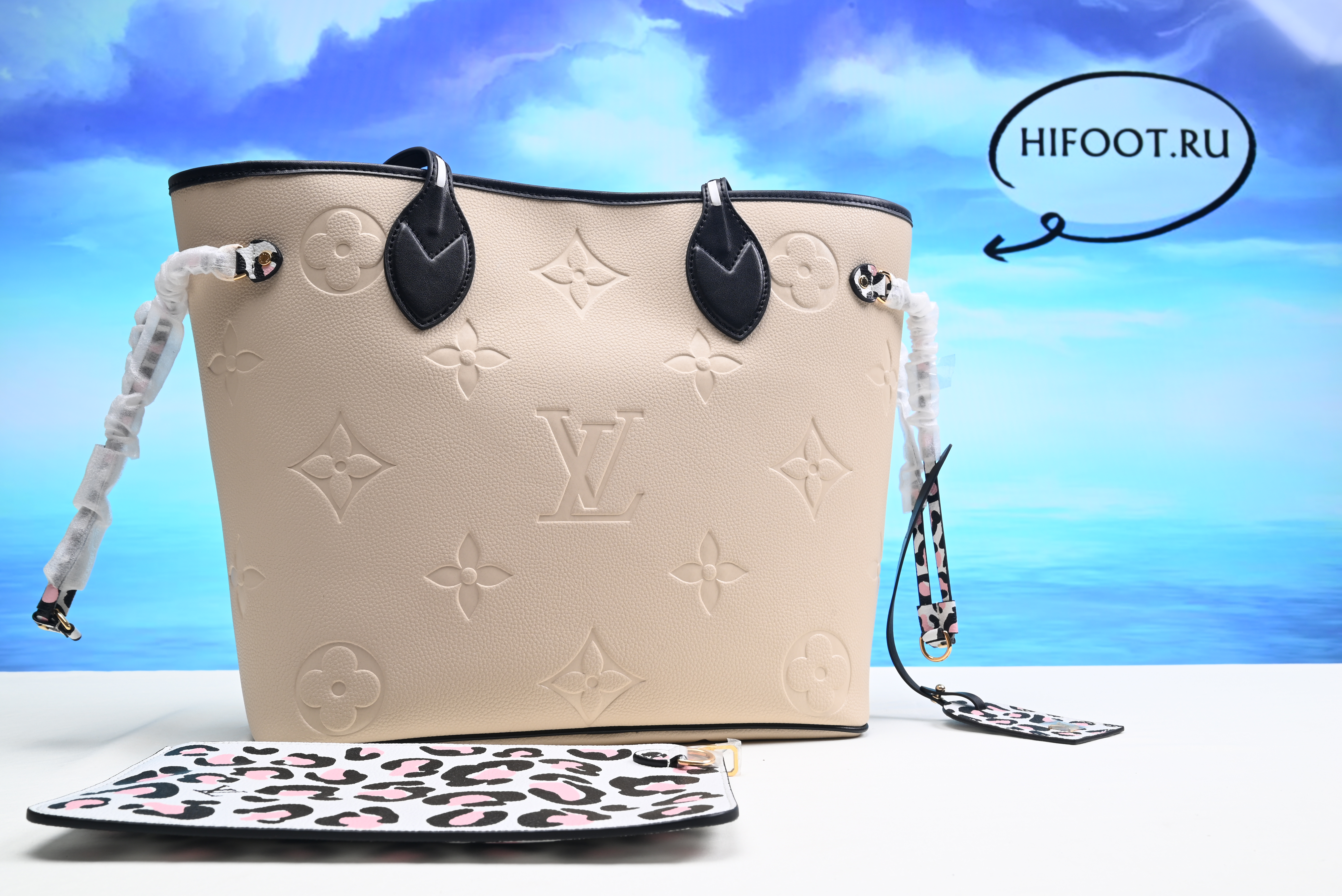 LV Neverfull Tote MM Ivory Leather
