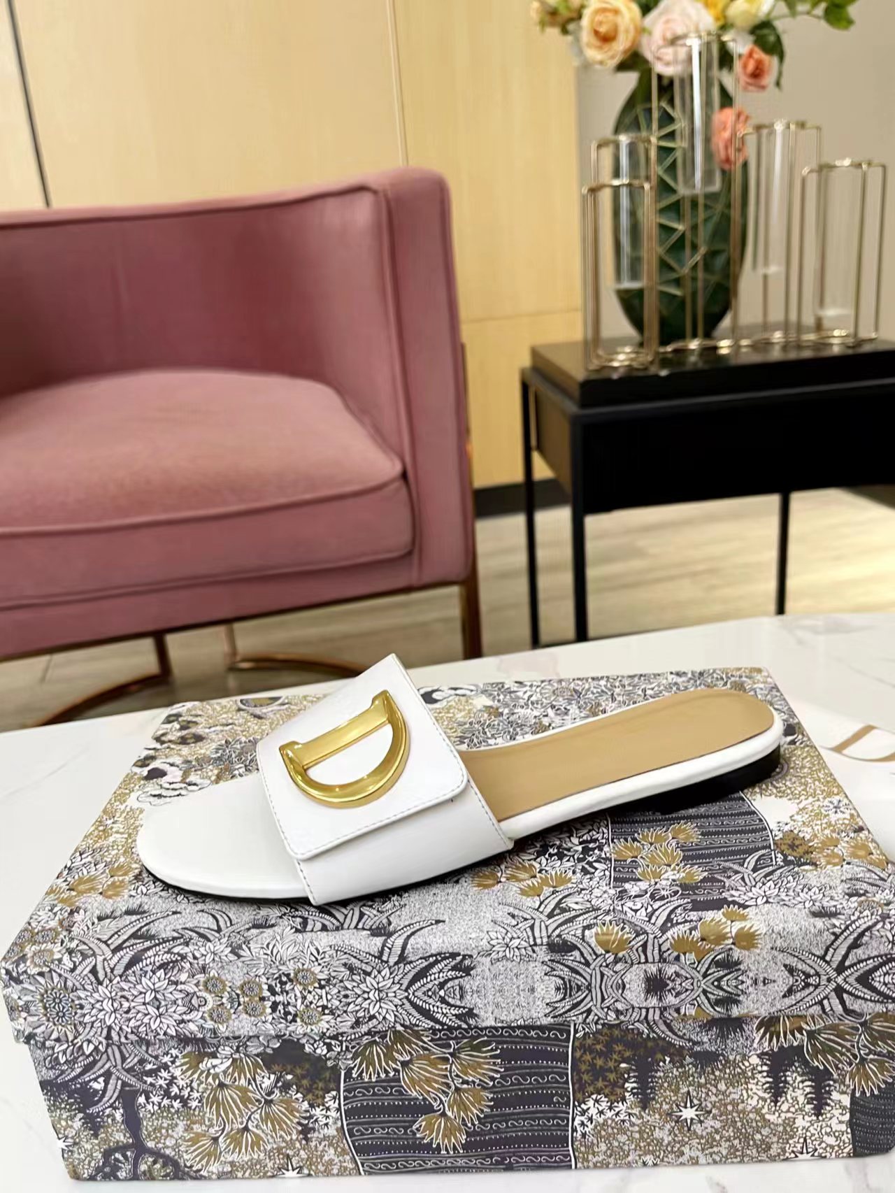 D*or women sandals 2023082402