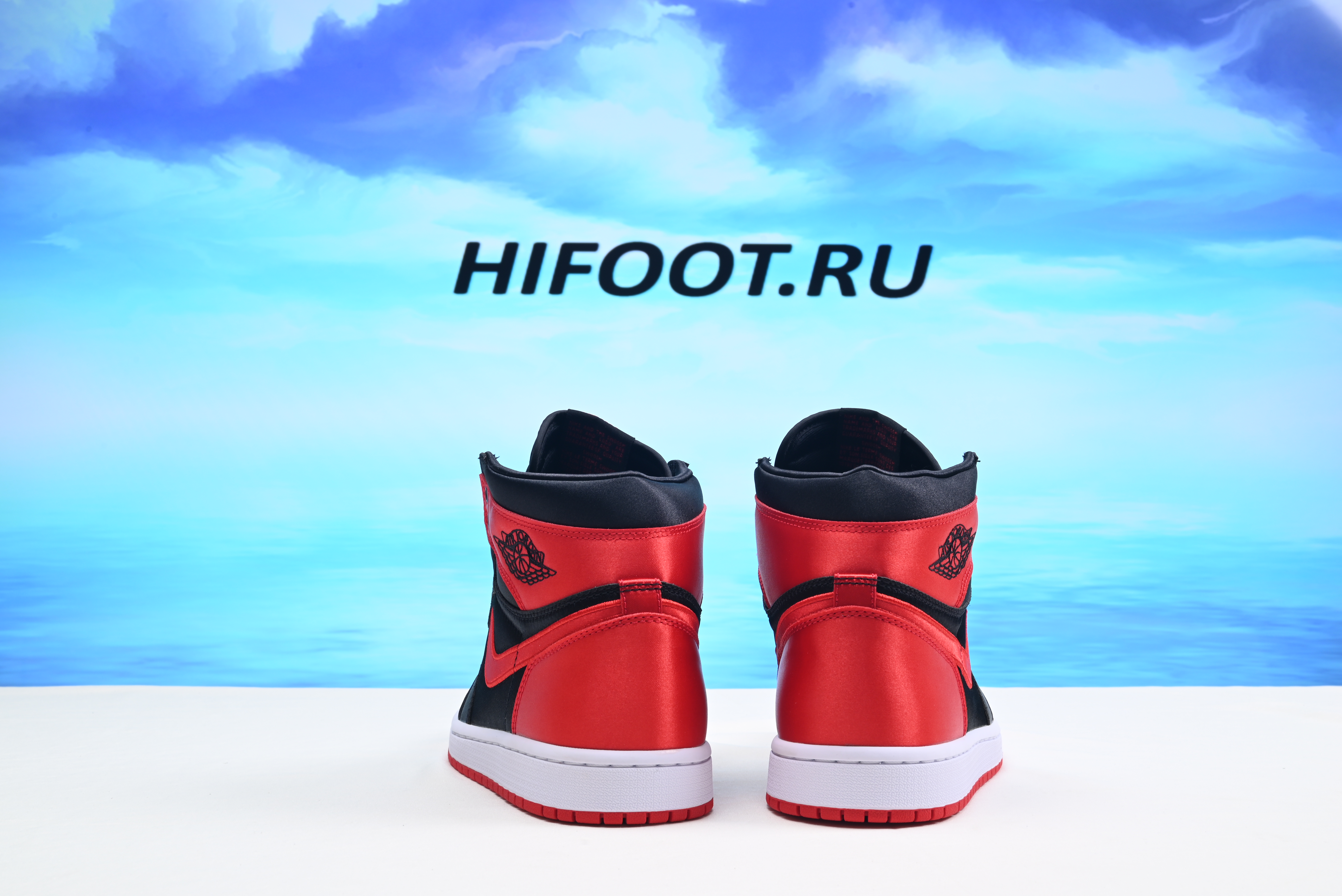 Air Jordan 1 High OG WMNS Satin Bred FD4810-061