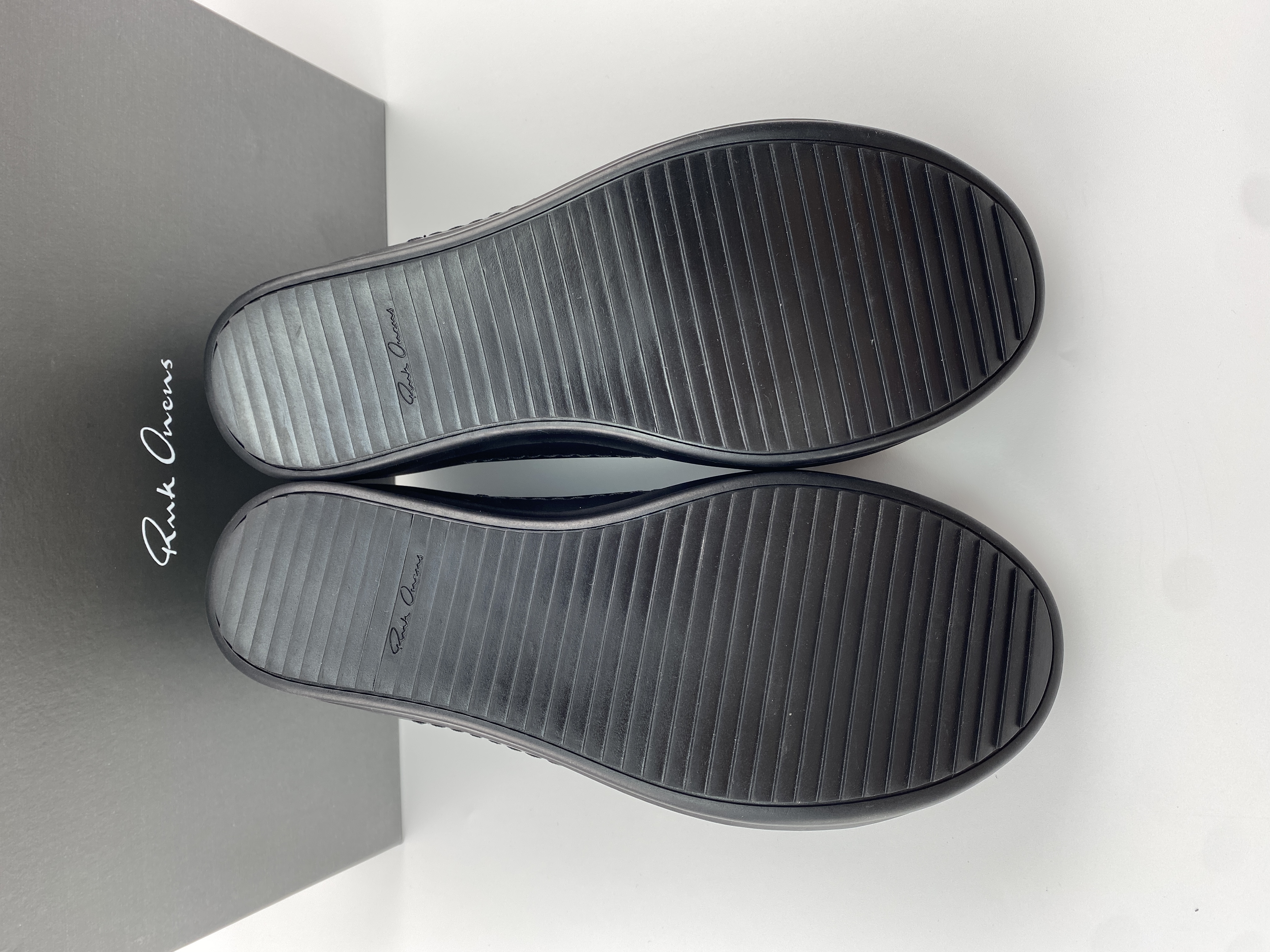 Rick Owens sneaker 2023083003