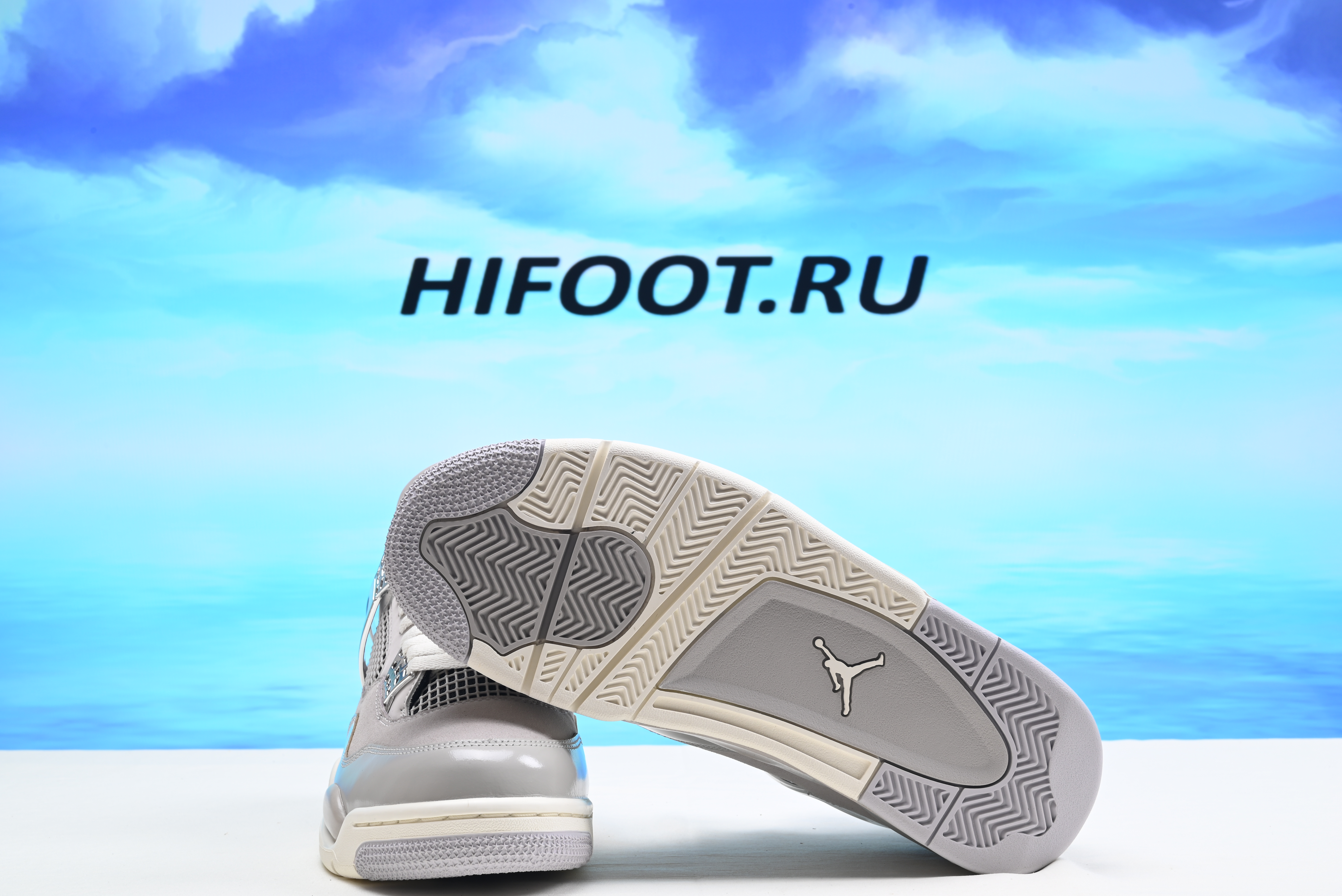 Air Jordan 4 WMNS Frozen Moments AQ9129-001