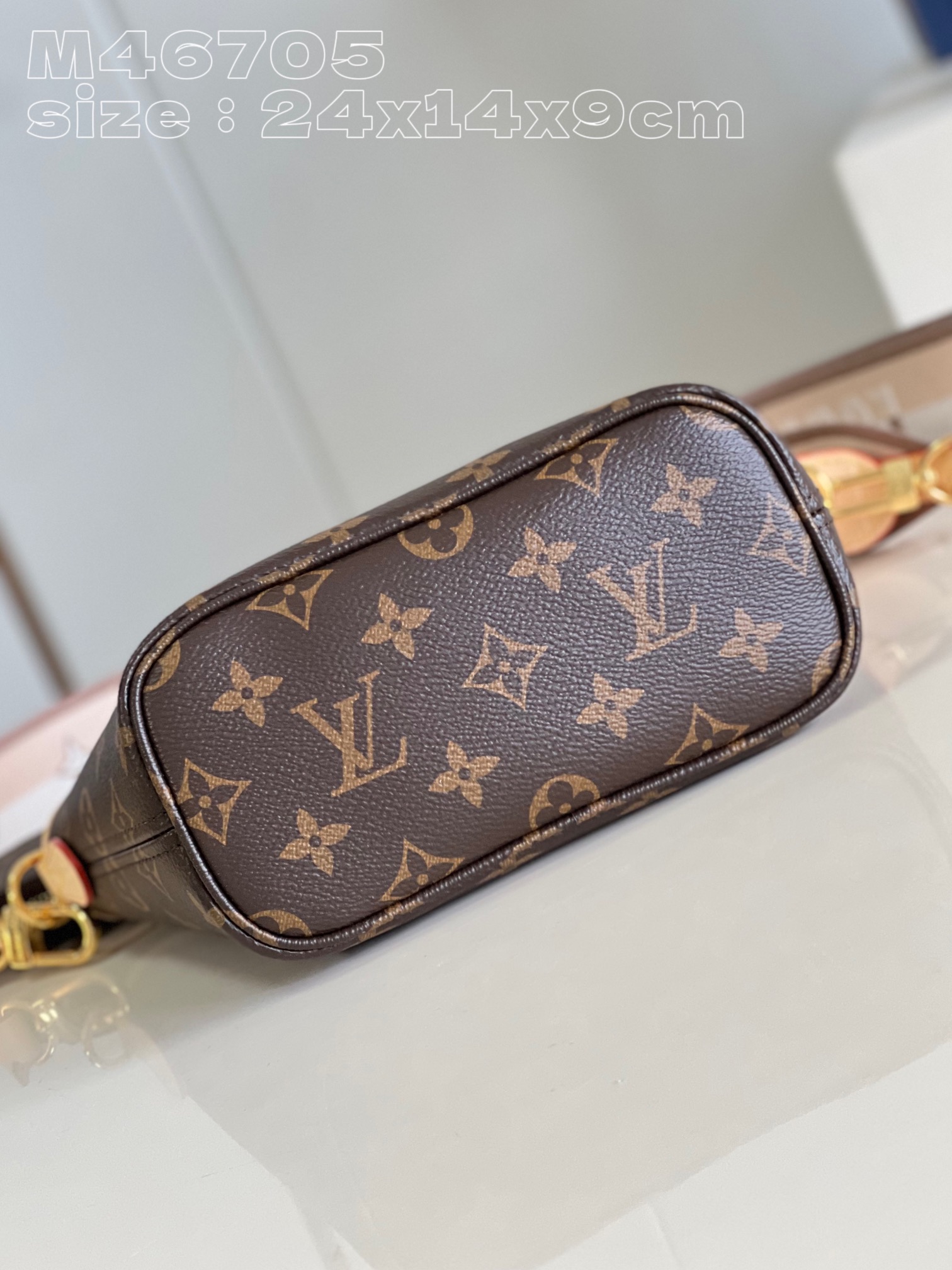 1V Neverfull BB bag 24*14*9cm 2023090204