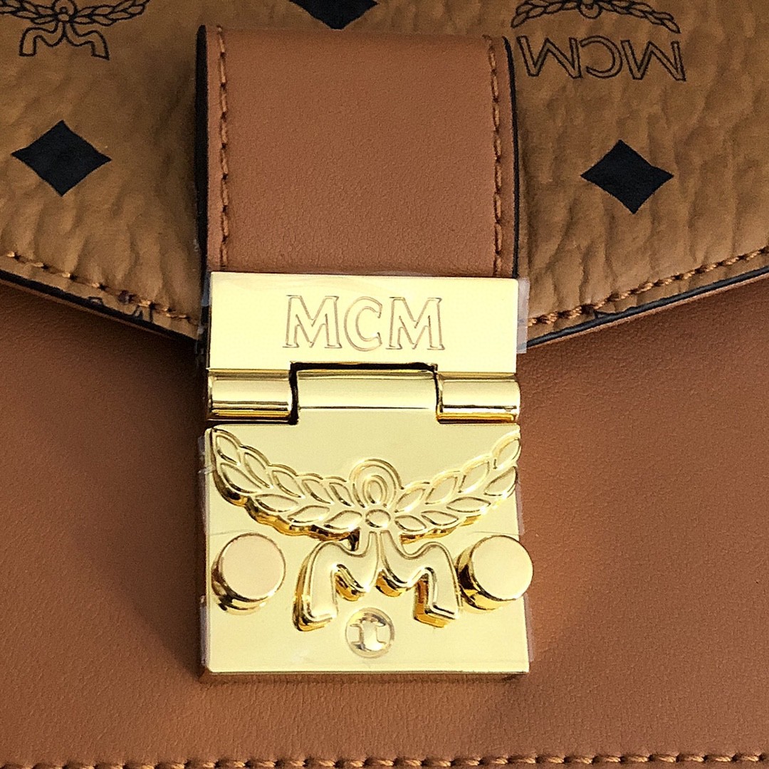 MCM Millie Nappa shoulderbag 20.5*14*4cm