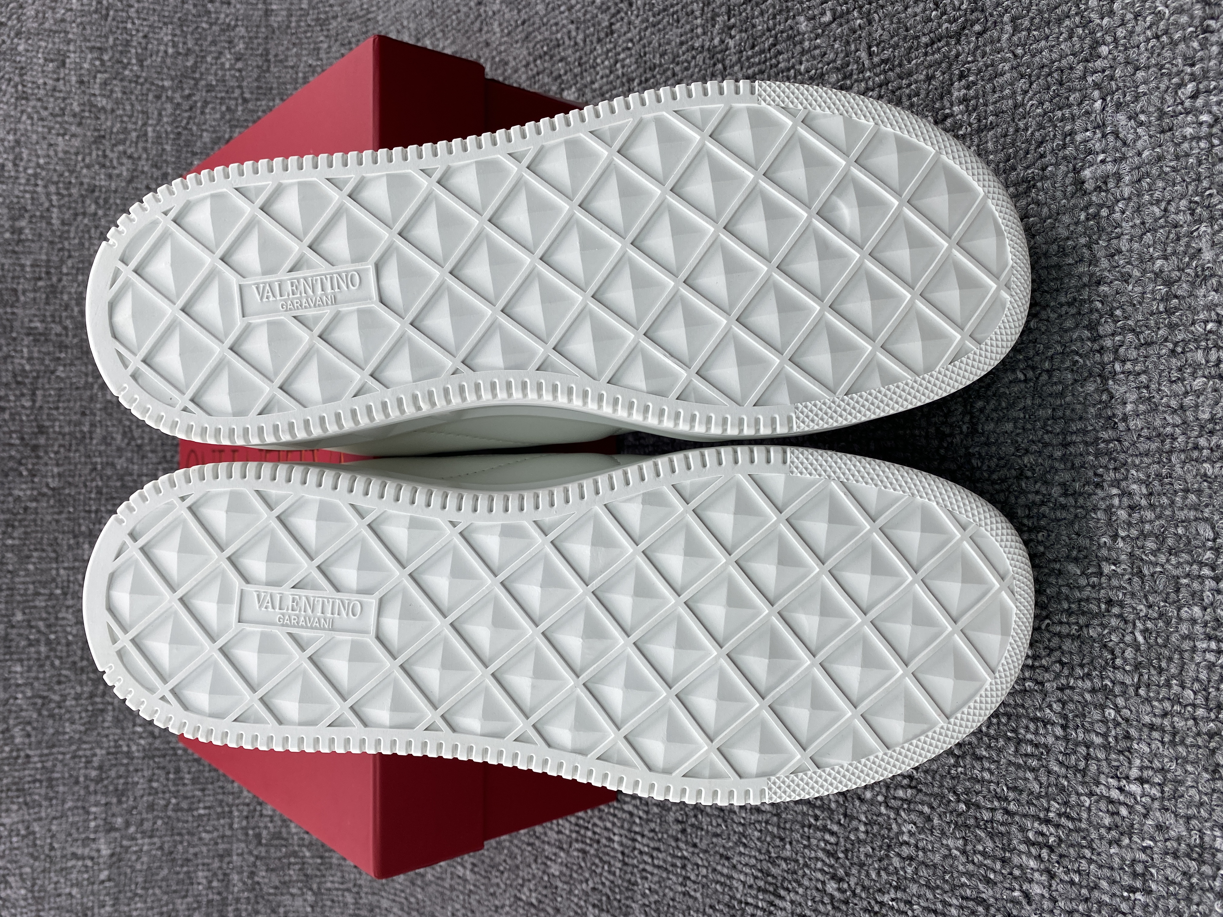 Valentino sneaker 2023090602