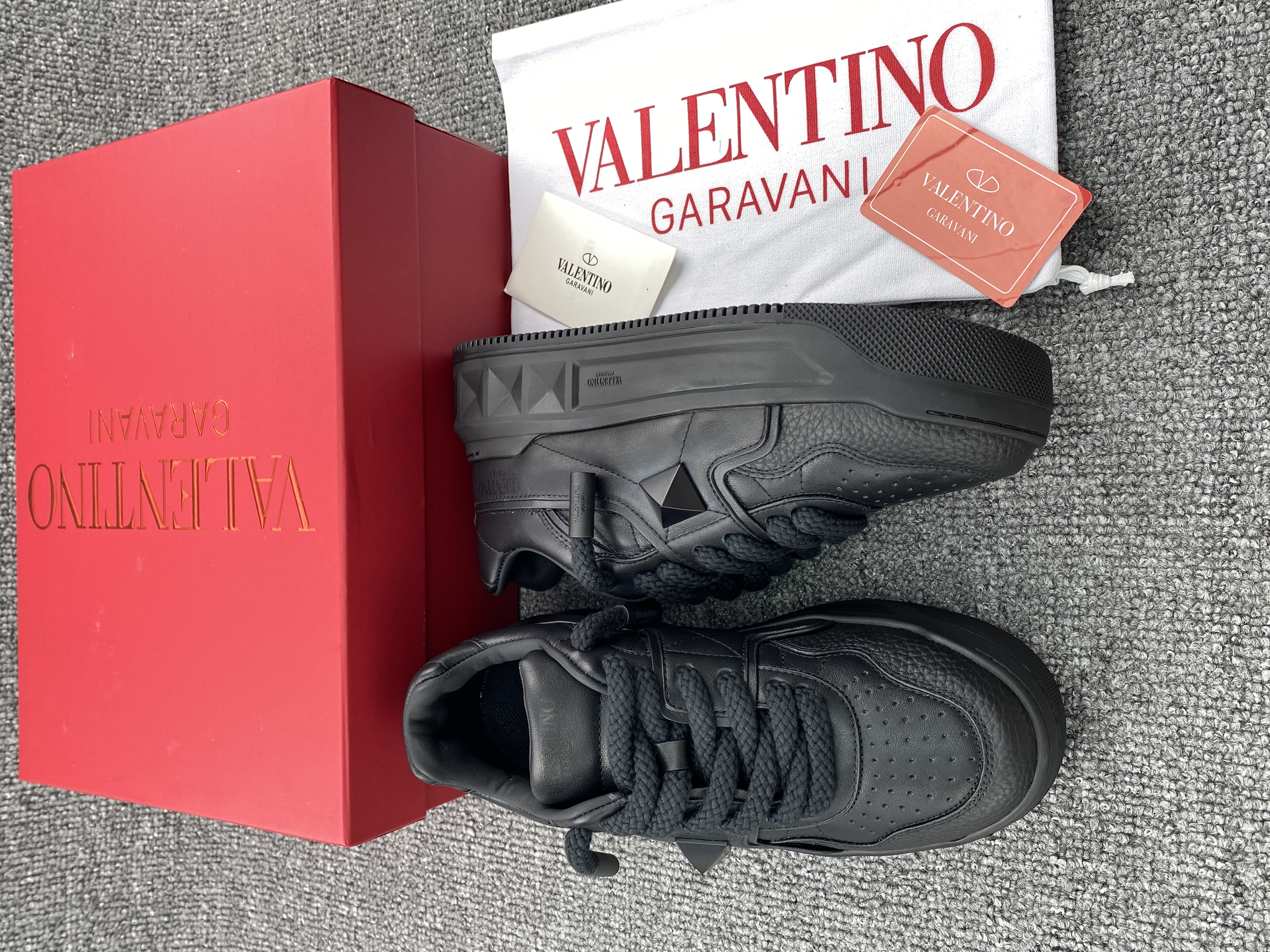 Valentino sneaker 2023090604