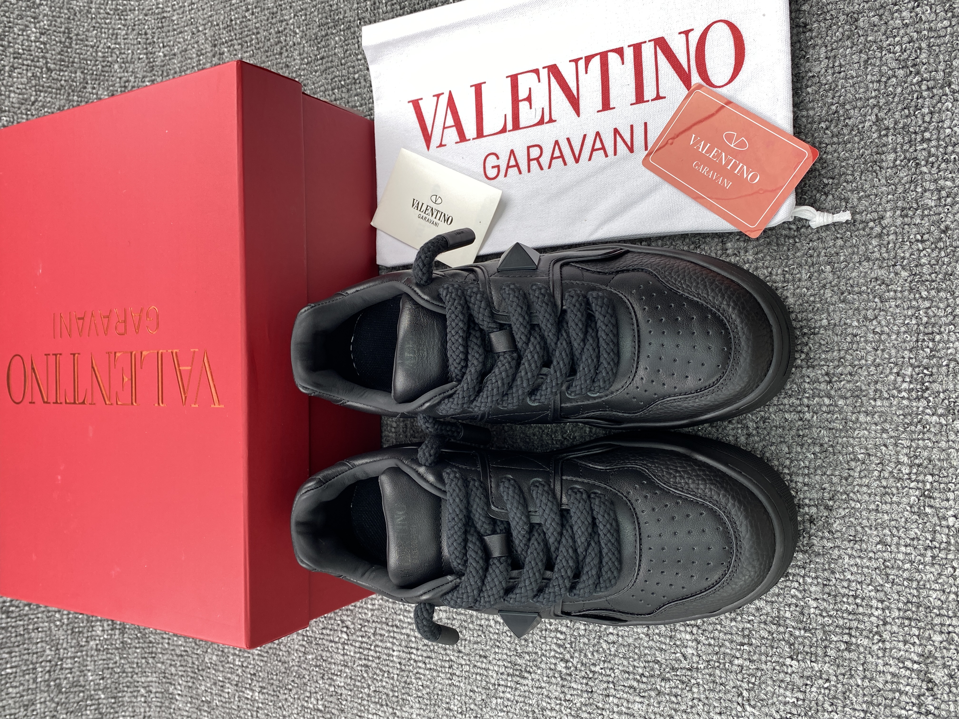Valentino sneaker 2023090604