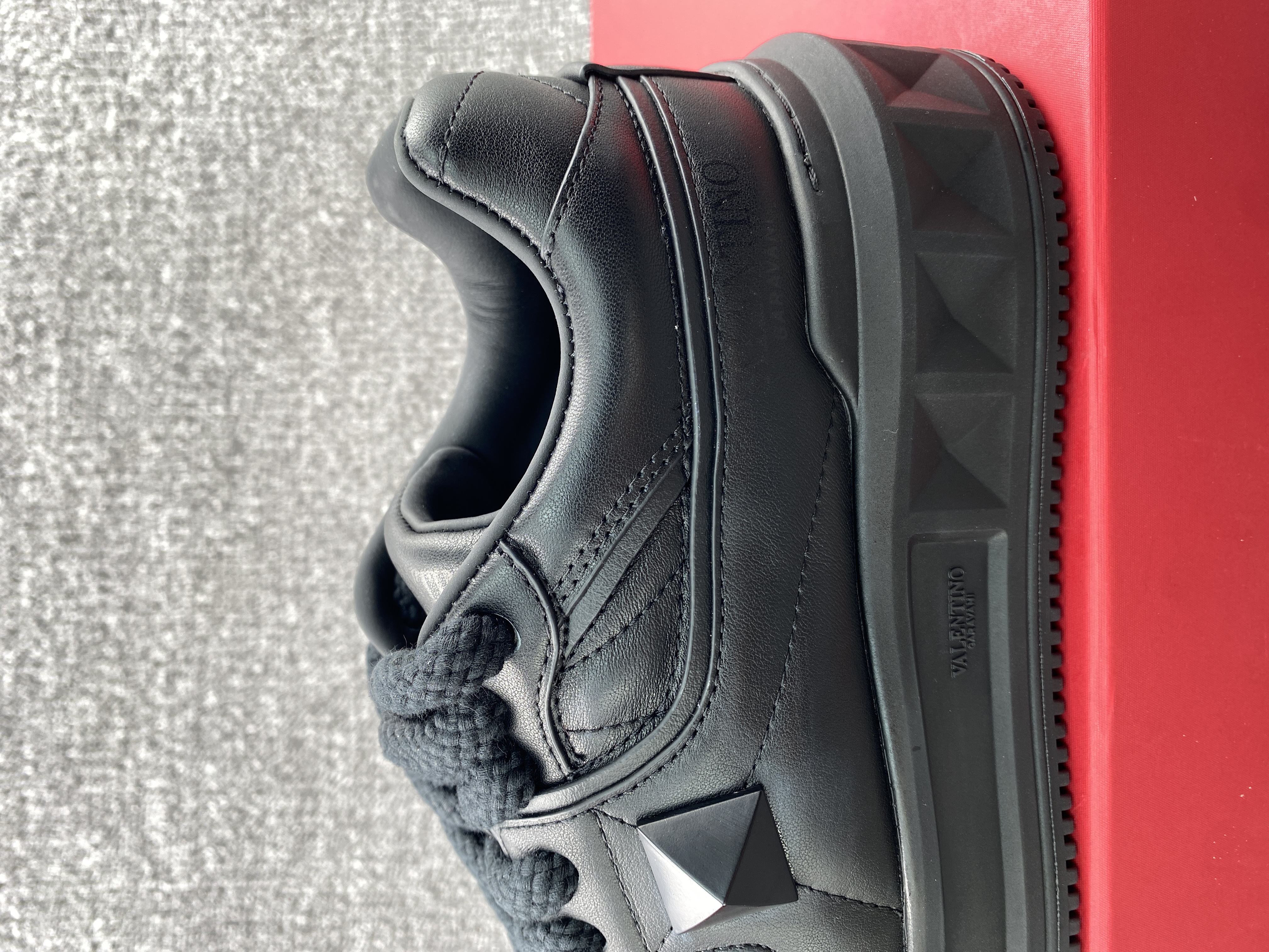 Valentino sneaker 2023090604