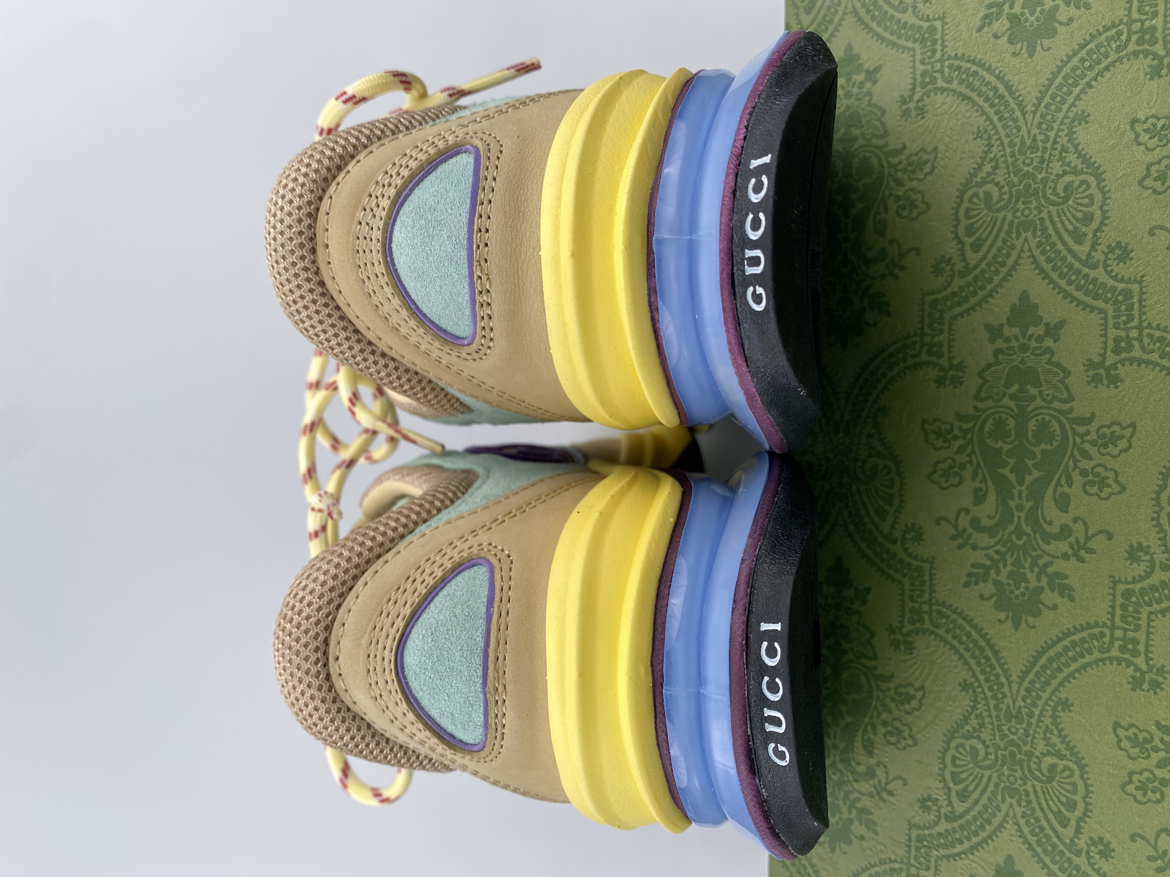 Gvcci Run sneaker 2023090601