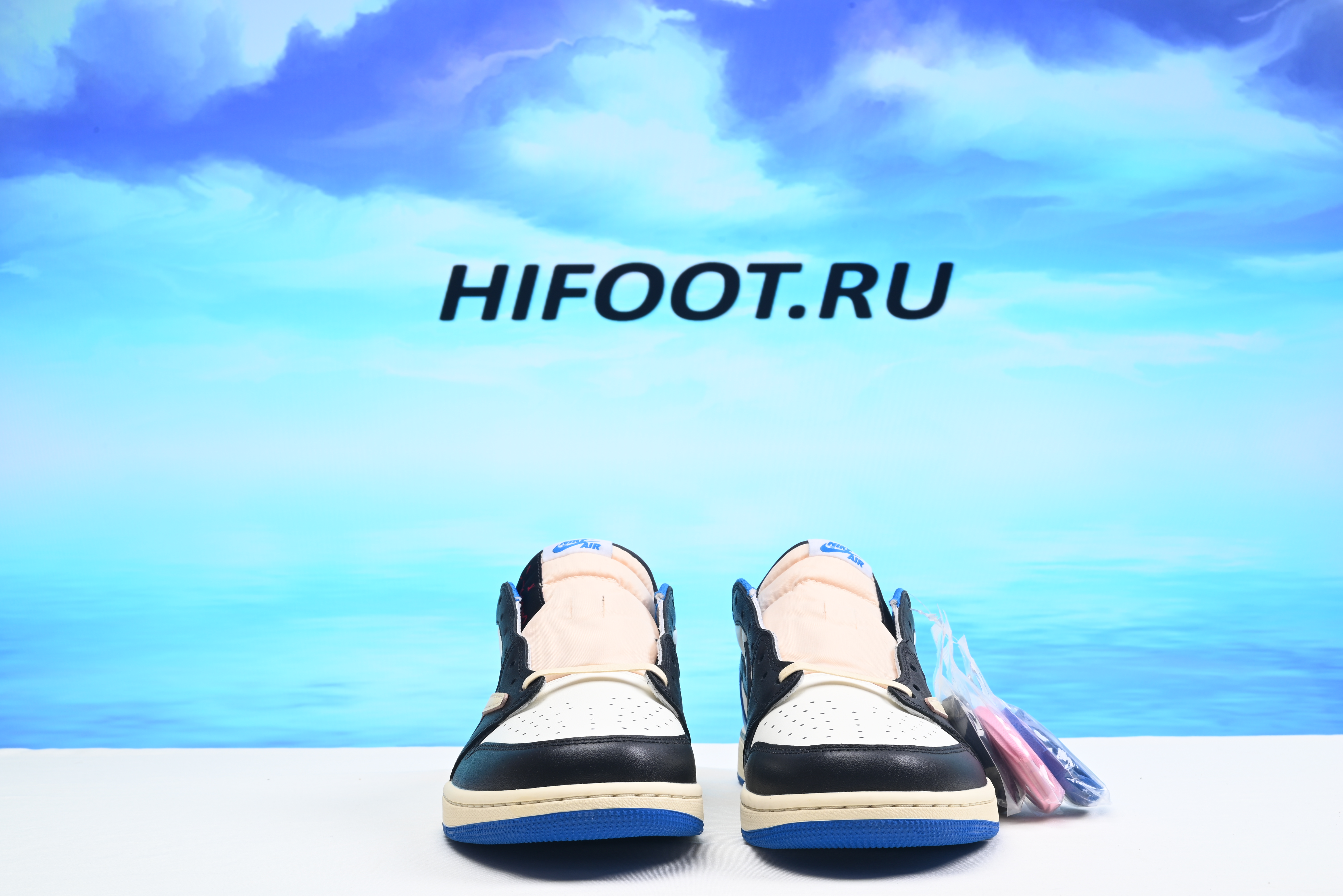 Jordan 1 Low Fragment Travis Scott DM7866-140