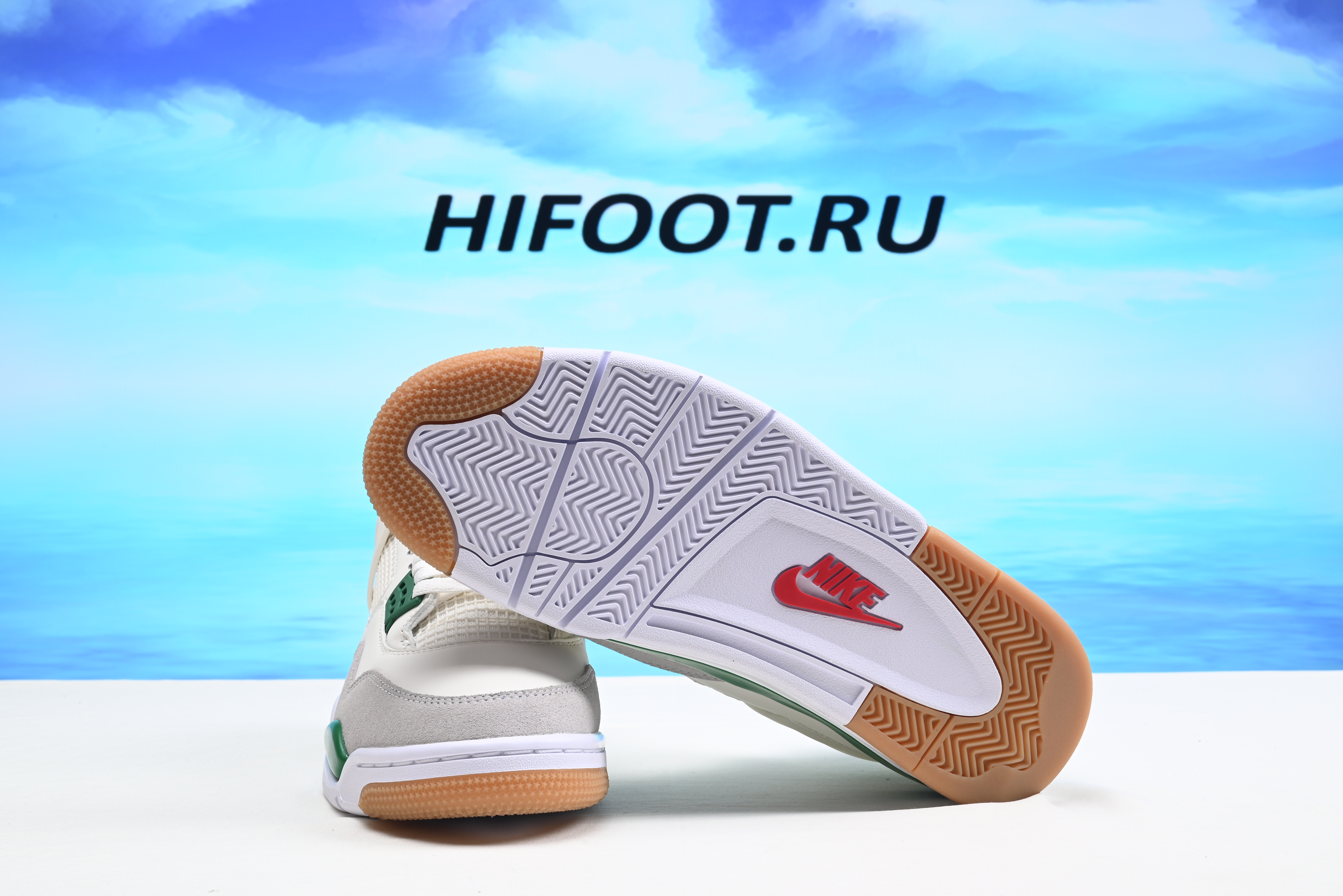 Jordan 4 Retro SB Pine Green DR5415-103