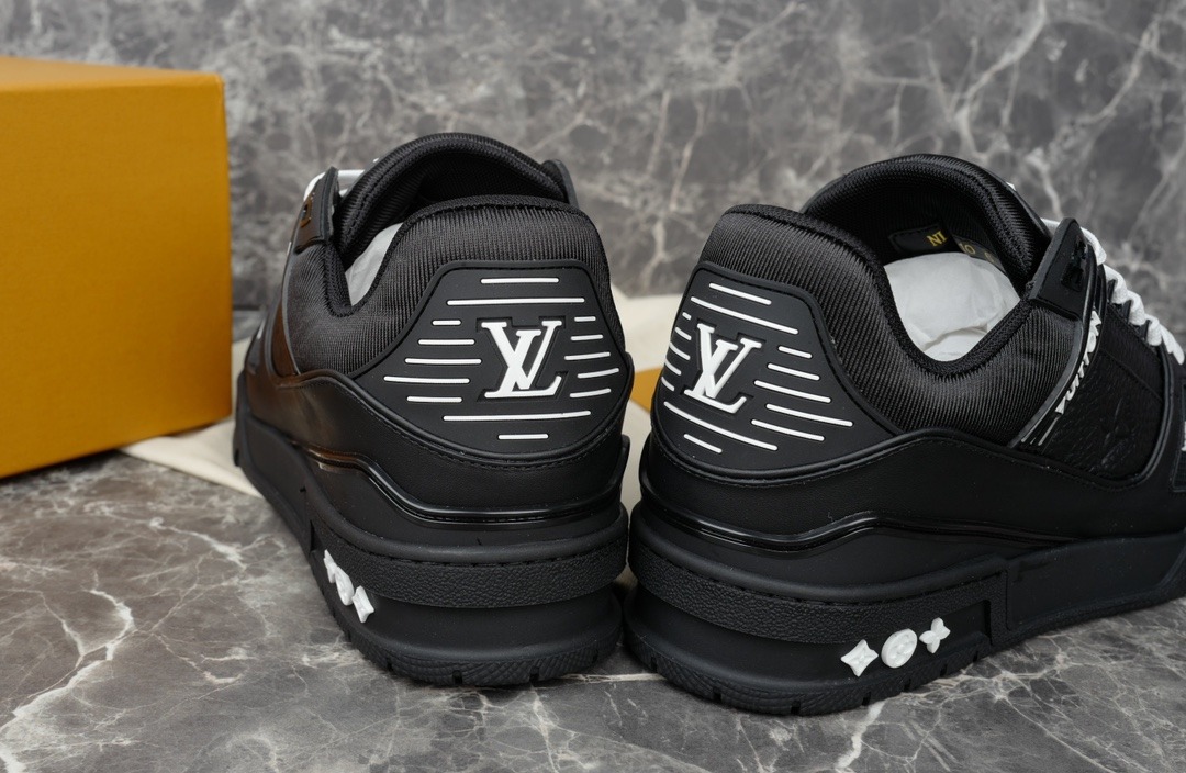 LV sneaker 2023091401
