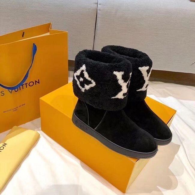 lv l**is V*t*n boots 2023091401