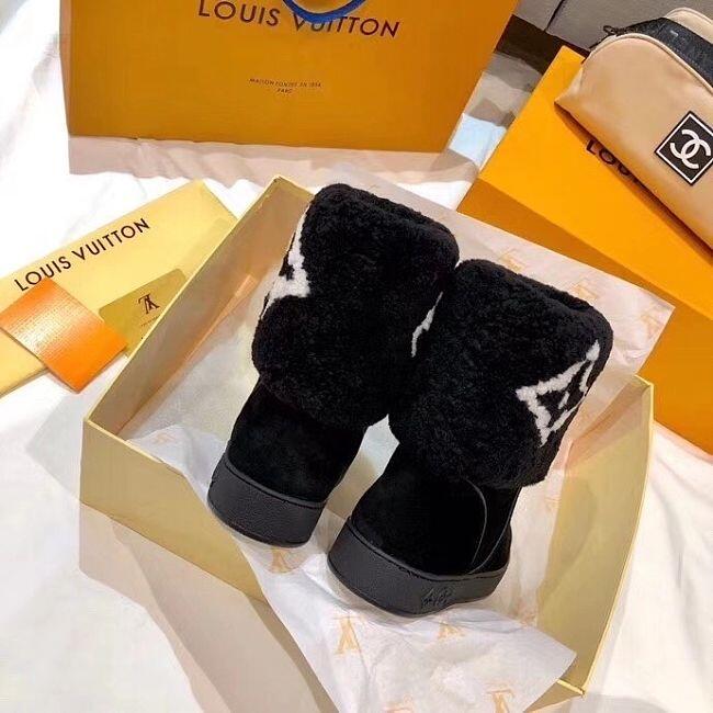lv l**is V*t*n boots 2023091401