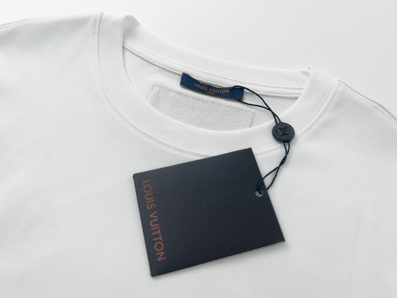 1V T-shirt 2023091901